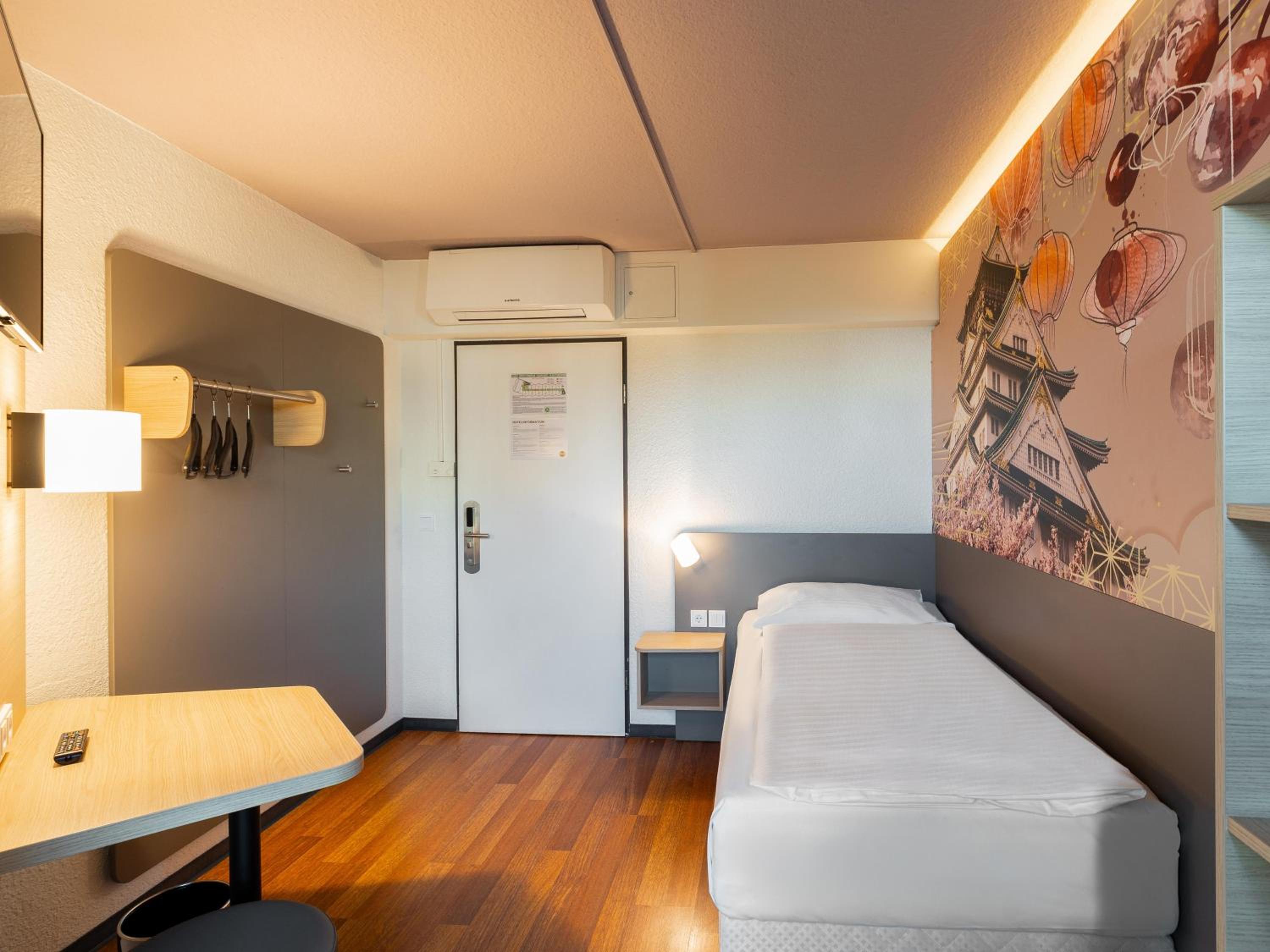 Single Room photo 1