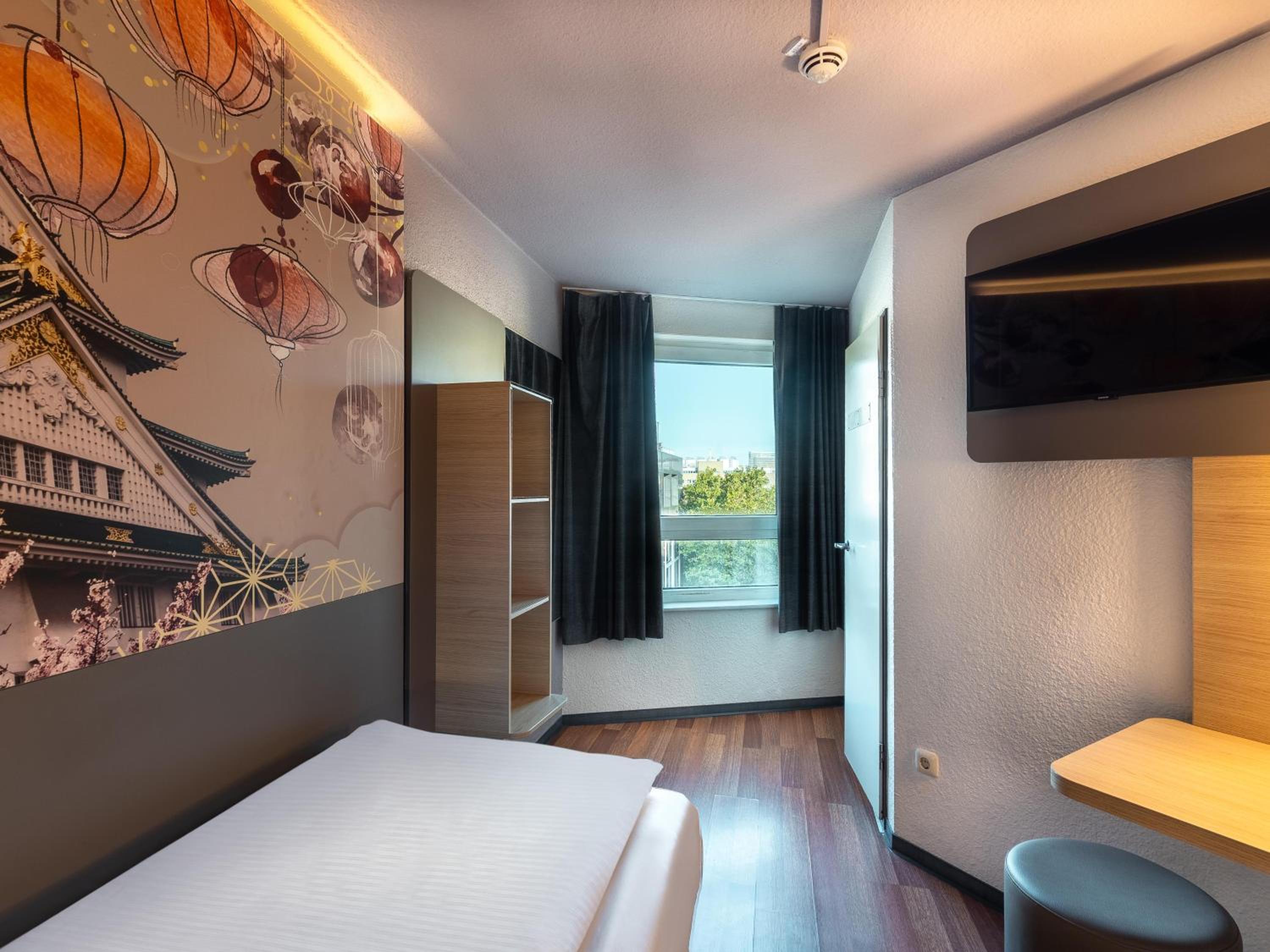 Single Room photo 2