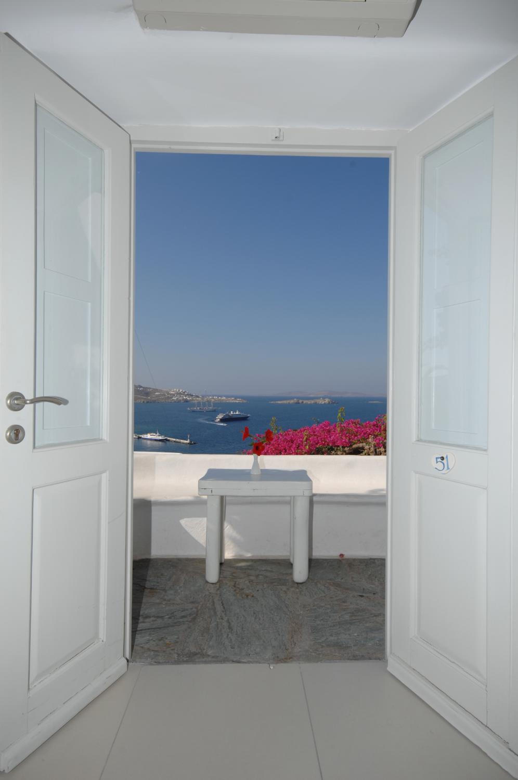 Superior Family Room with Sea View - Photo 3