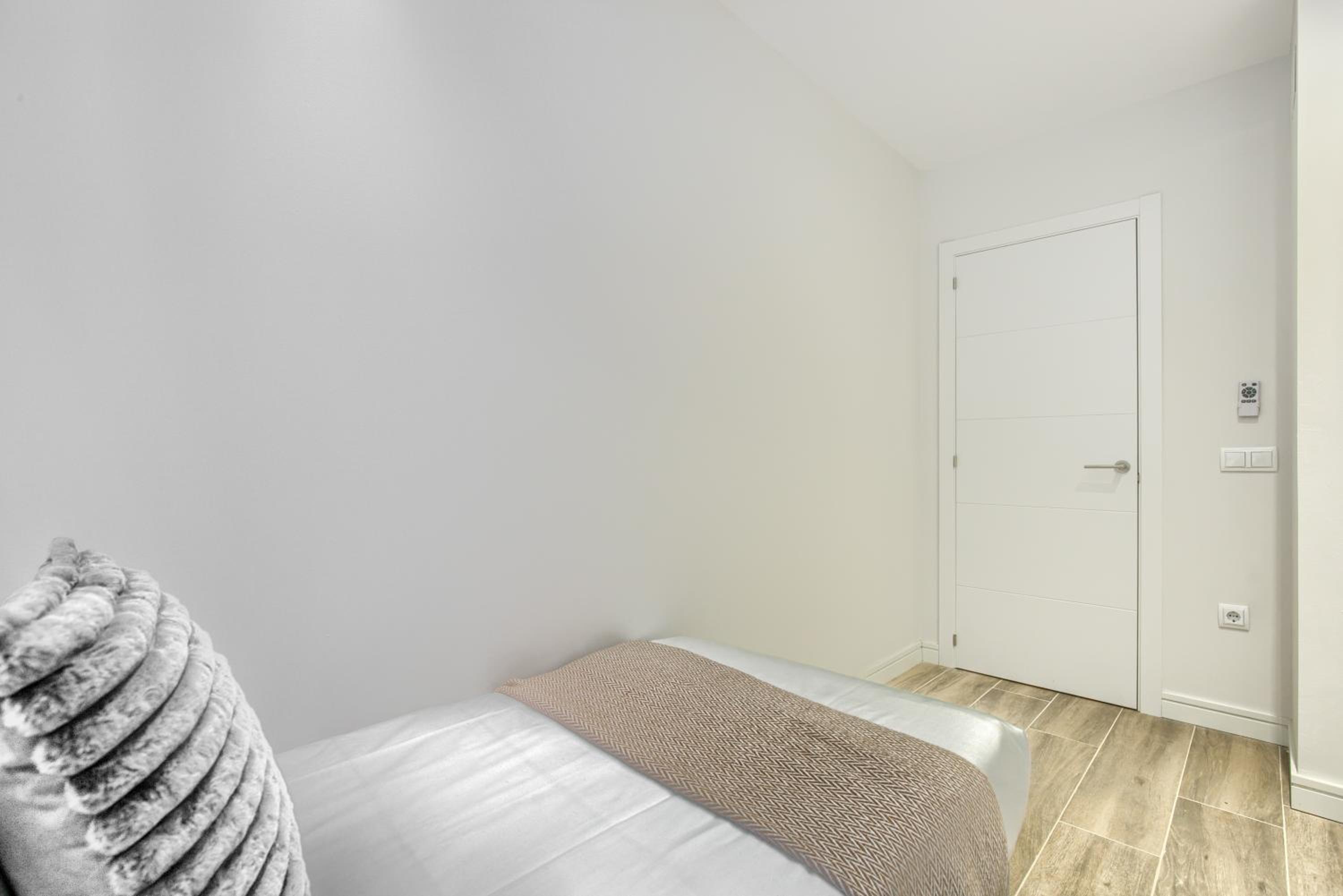 Three-Bedroom Apartment photo 2