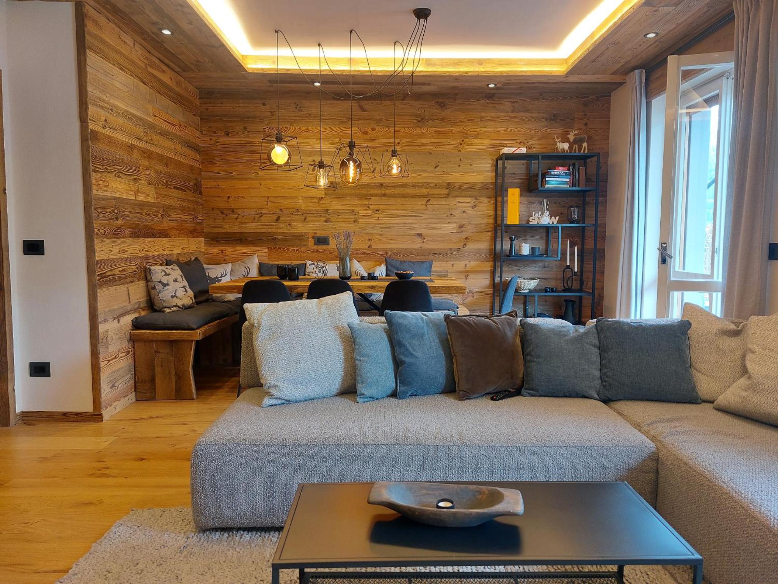 Family Two-Bedroom Apartment With View photo 1