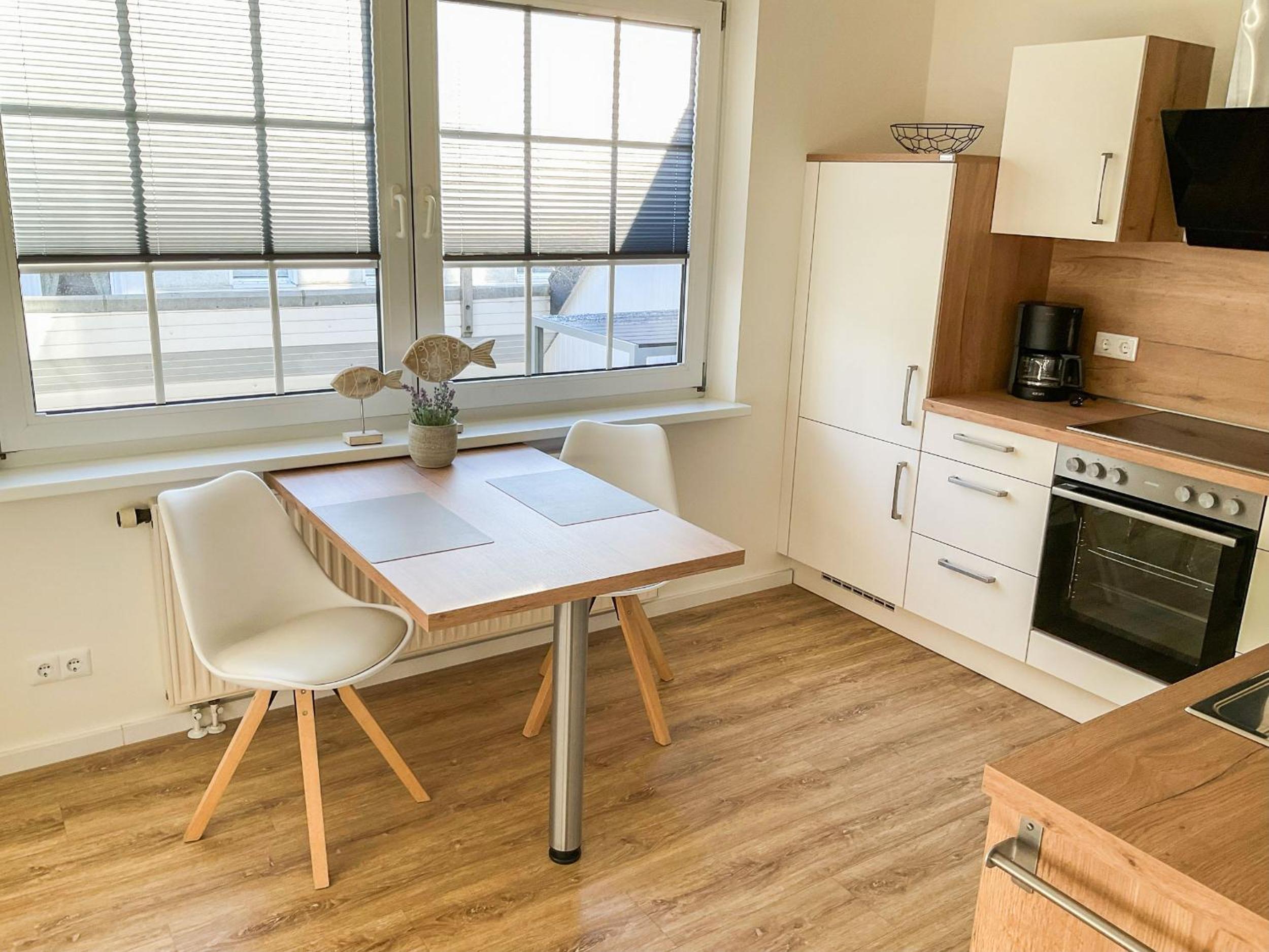 Apartment with Balcony photo 3