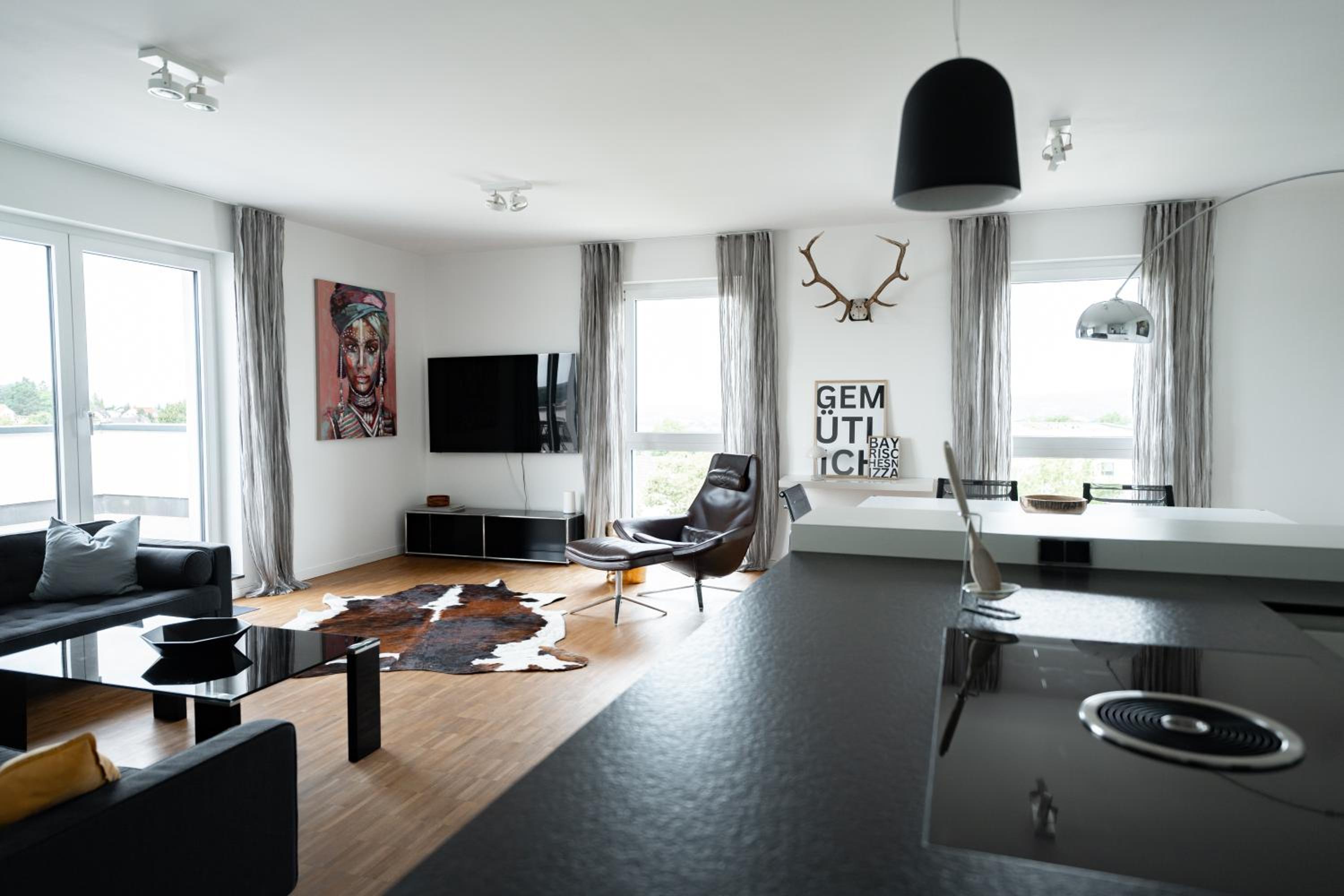 Three-Bedroom Apartment photo 1