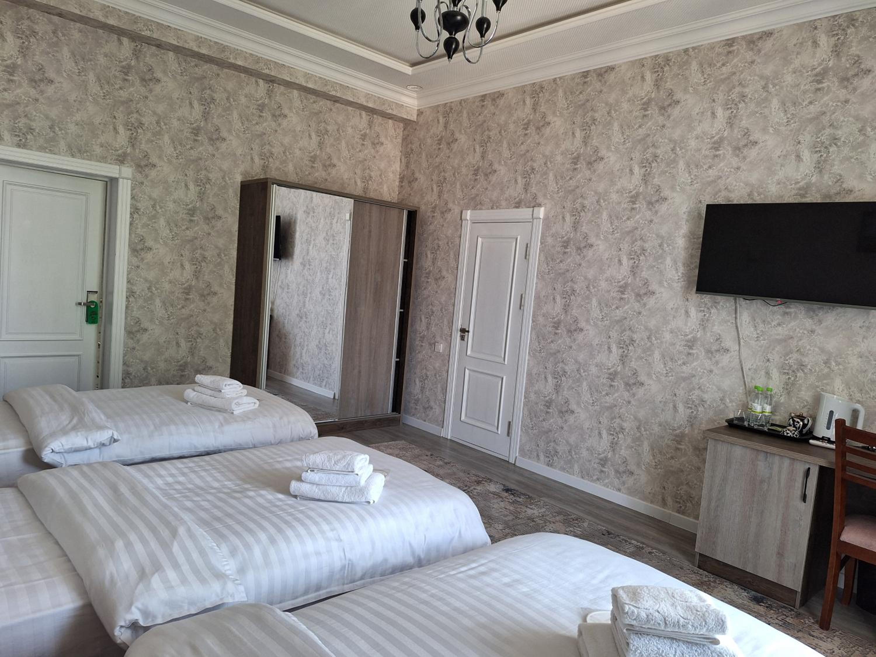 Standard Triple Room photo 3