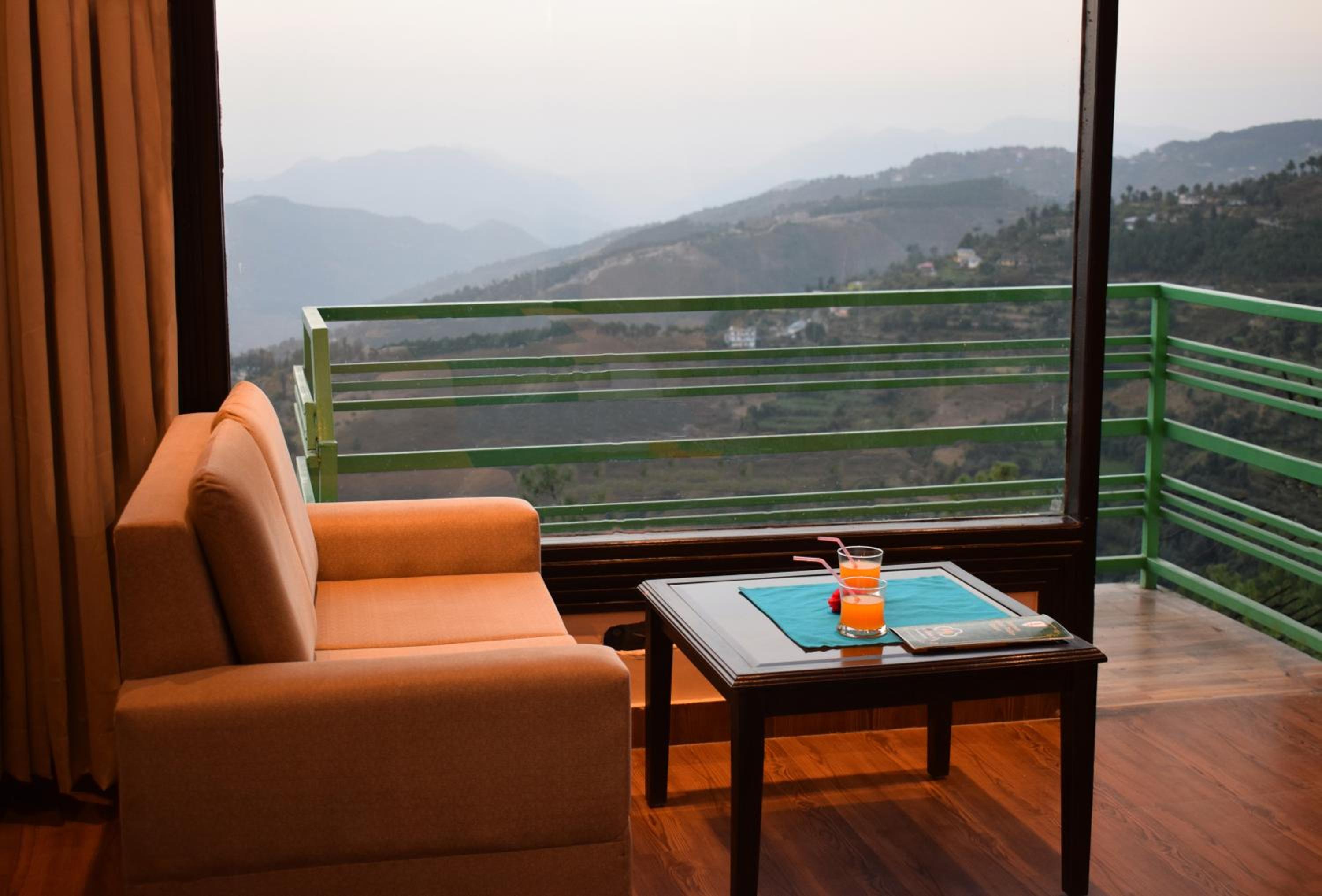 Deluxe Double Room with Balcony and Sea View photo 1