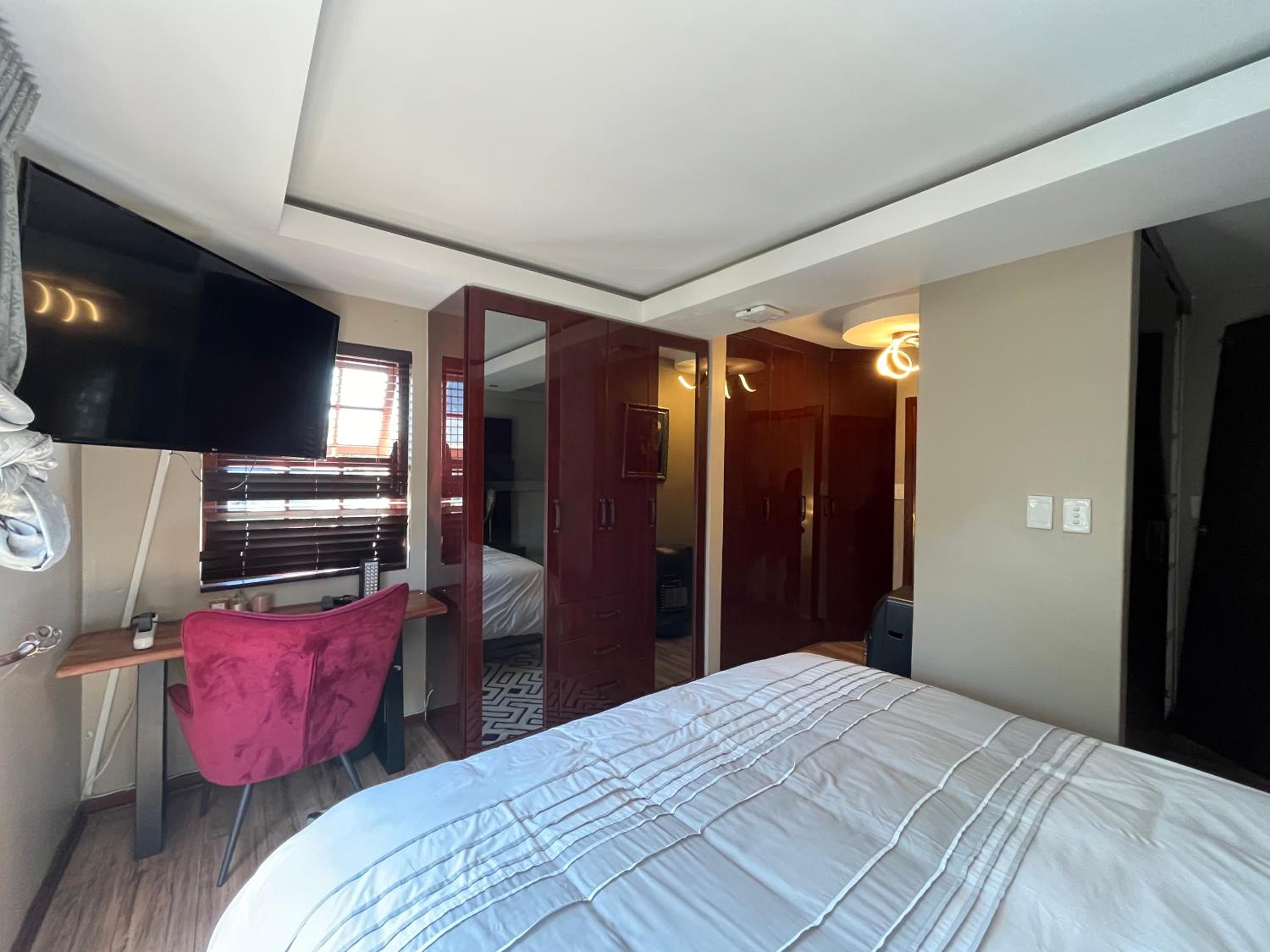 Three-Bedroom House photo 1