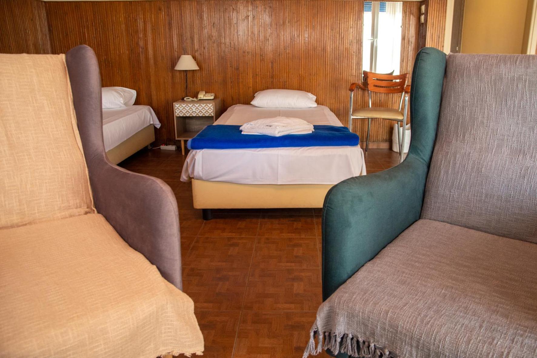 Quadruple Room with Terrace