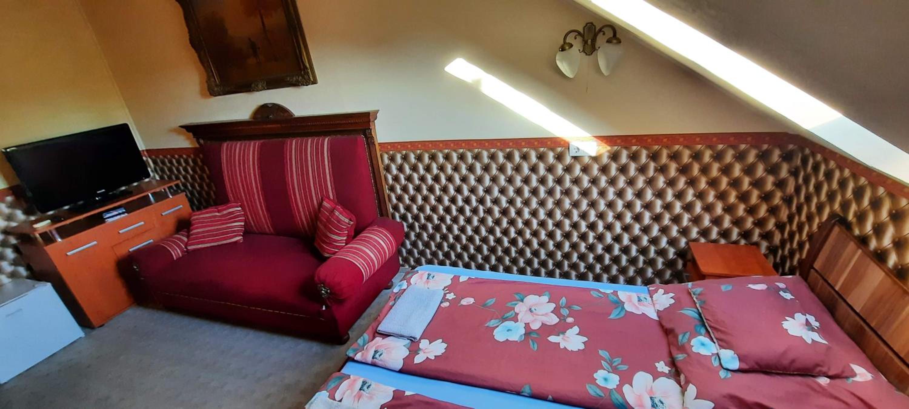 Deluxe Double Room With Shower photo 1