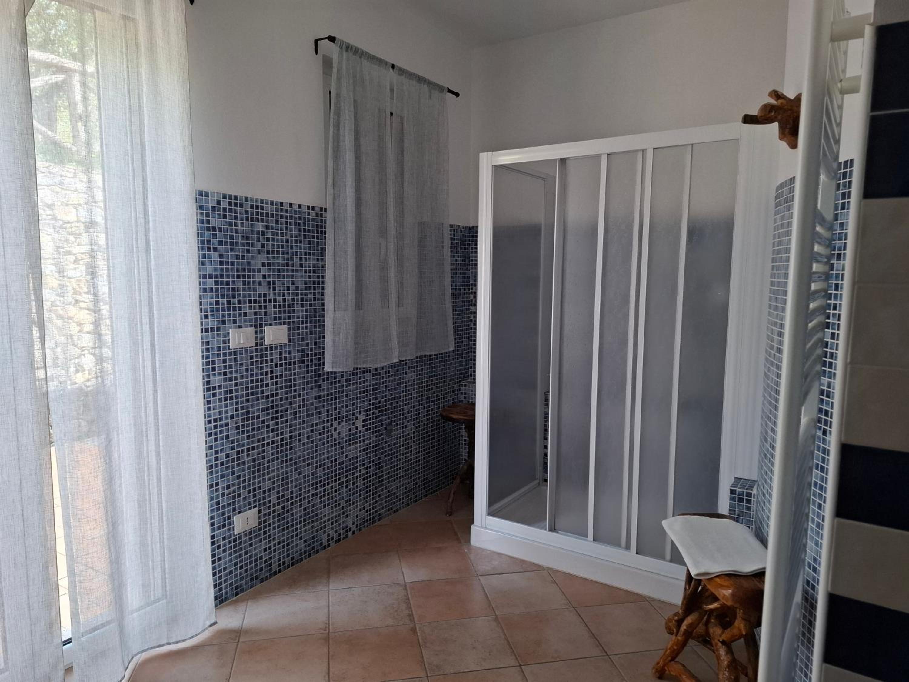 Large Single Room photo 2
