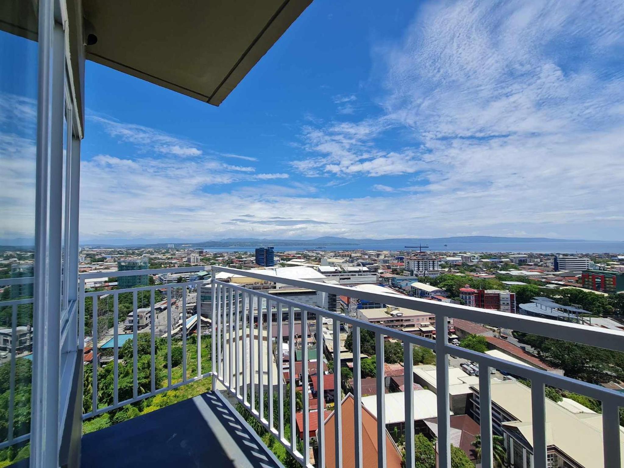 Studio With Balcony