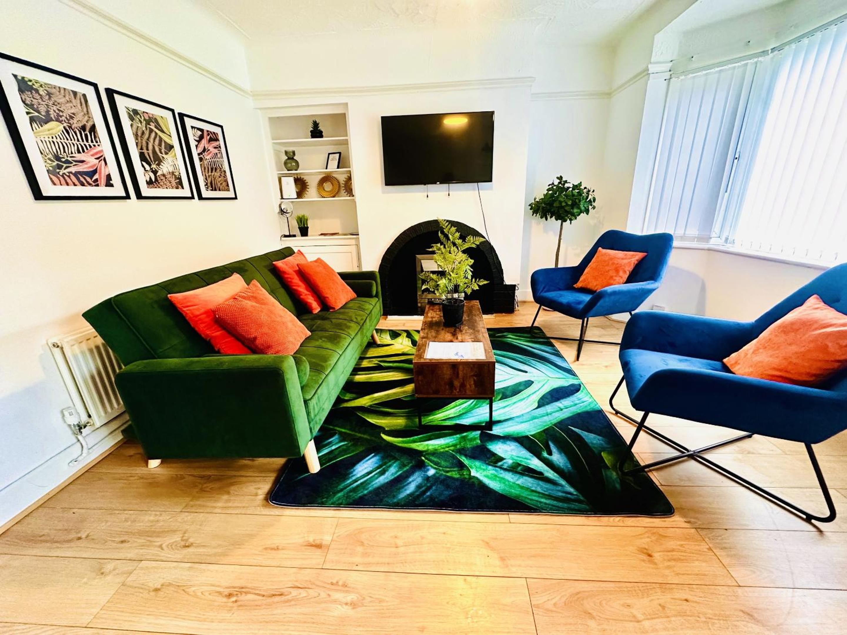 Four-Bedroom House photo 1
