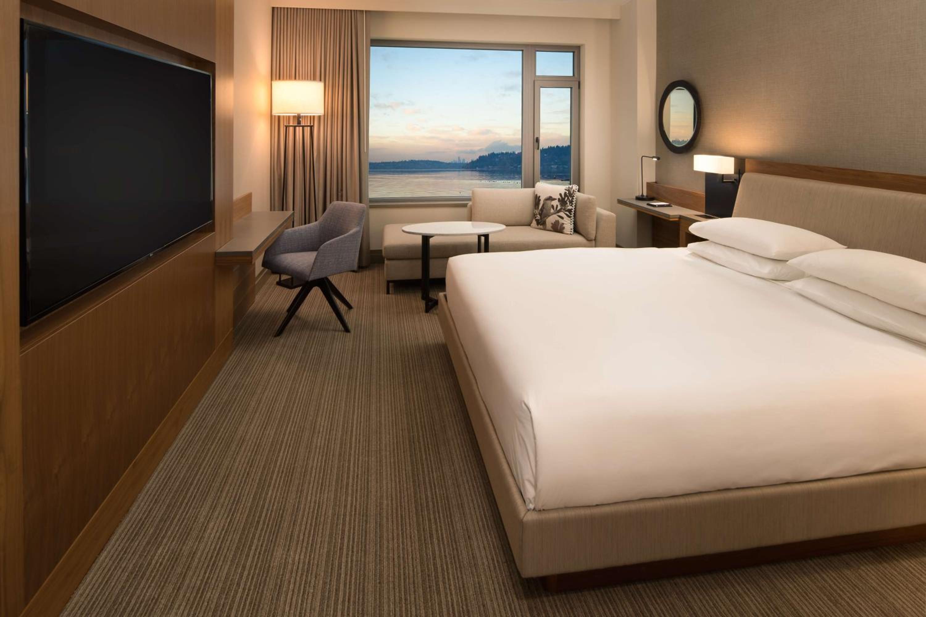 King Room with Lake View