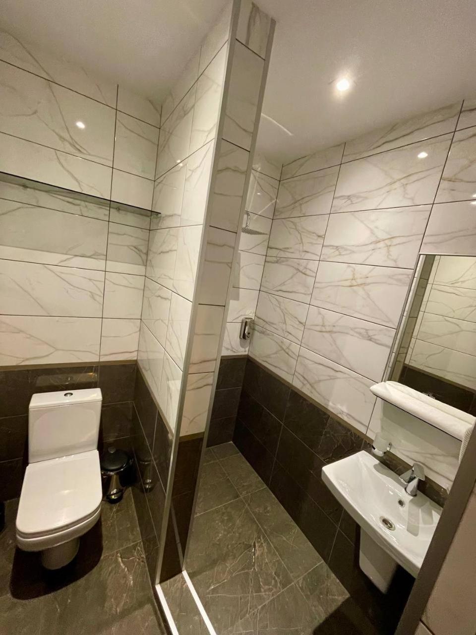 One-Bedroom Suite photo 2