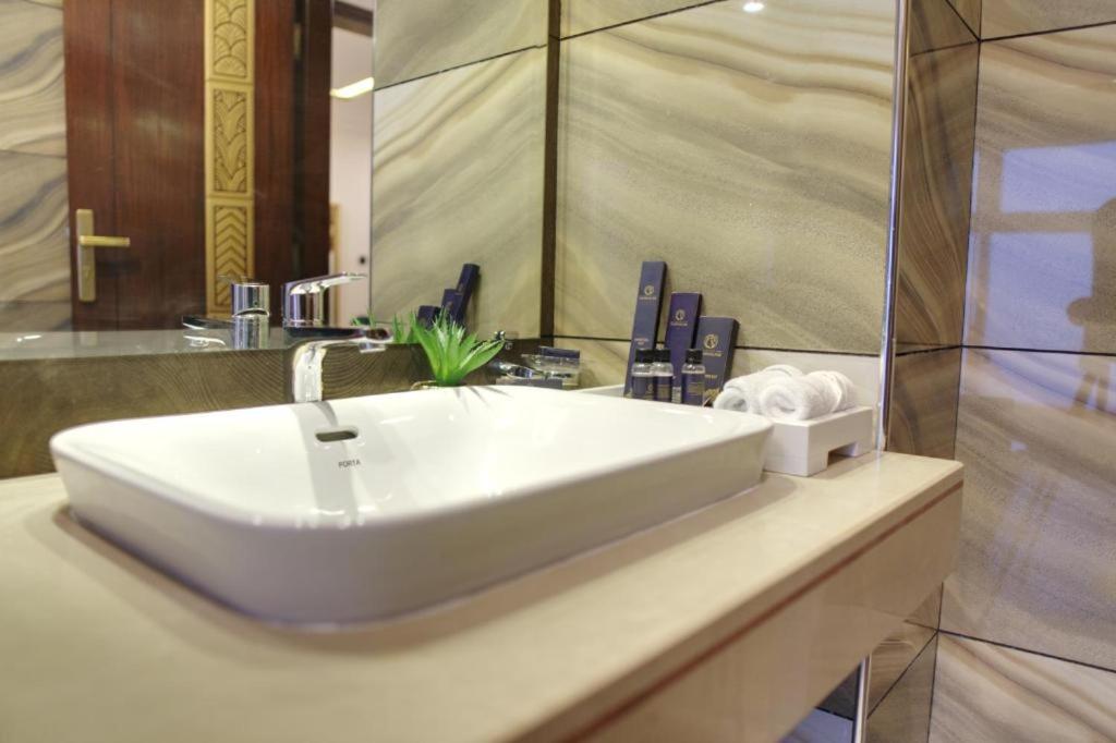 Junior Suite - Photo 6