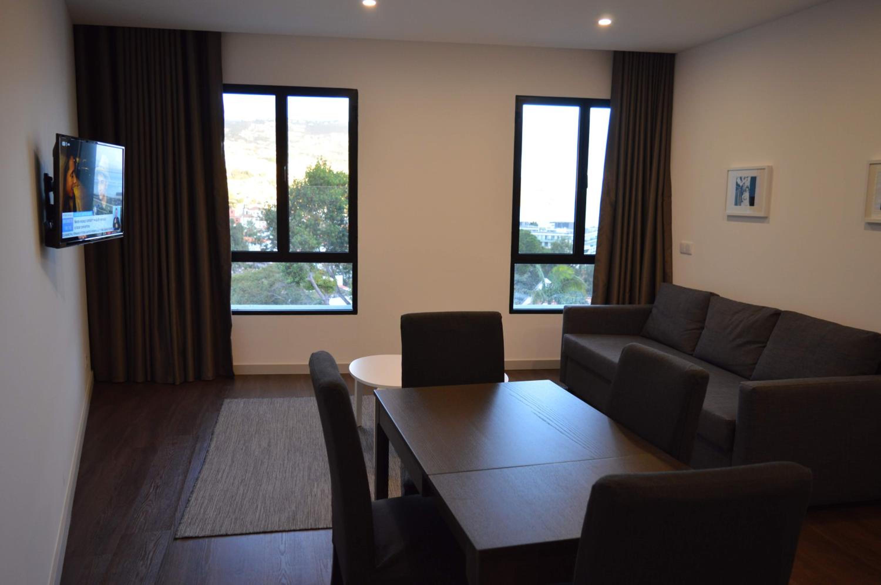 Deluxe Suite with Sea View photo 2