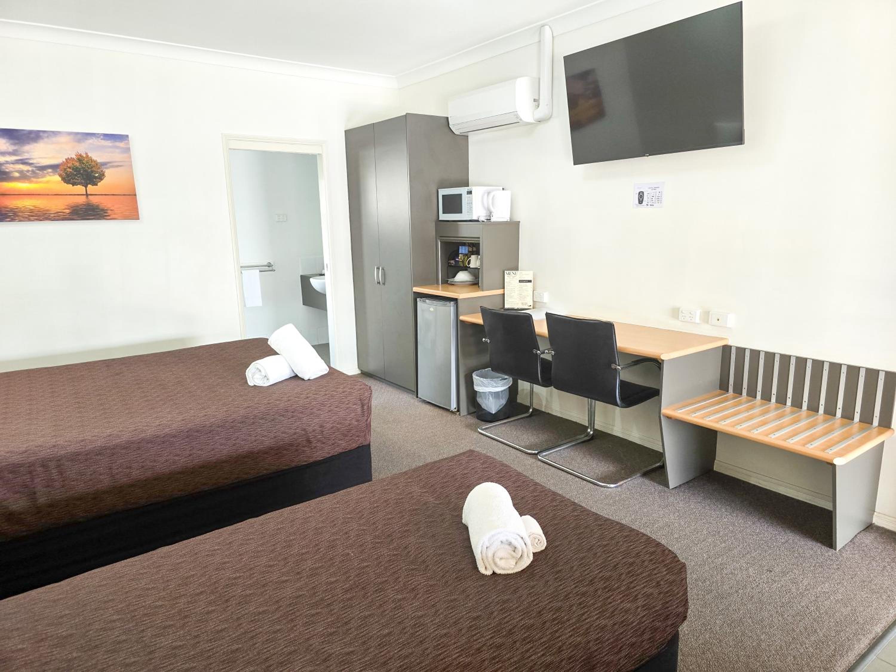 Double or Twin Room photo 2