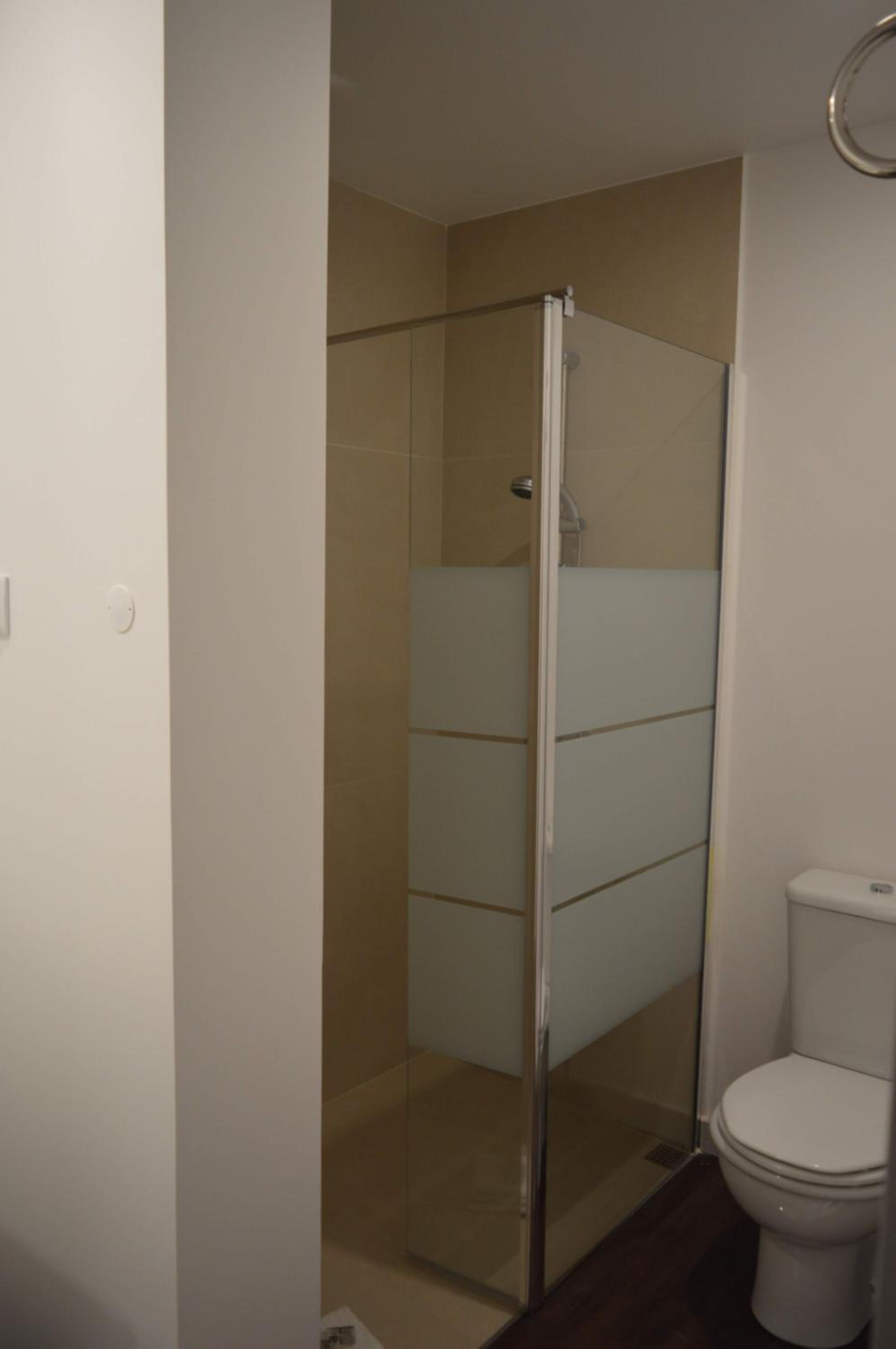 King Suite with Balcony - Photo 5