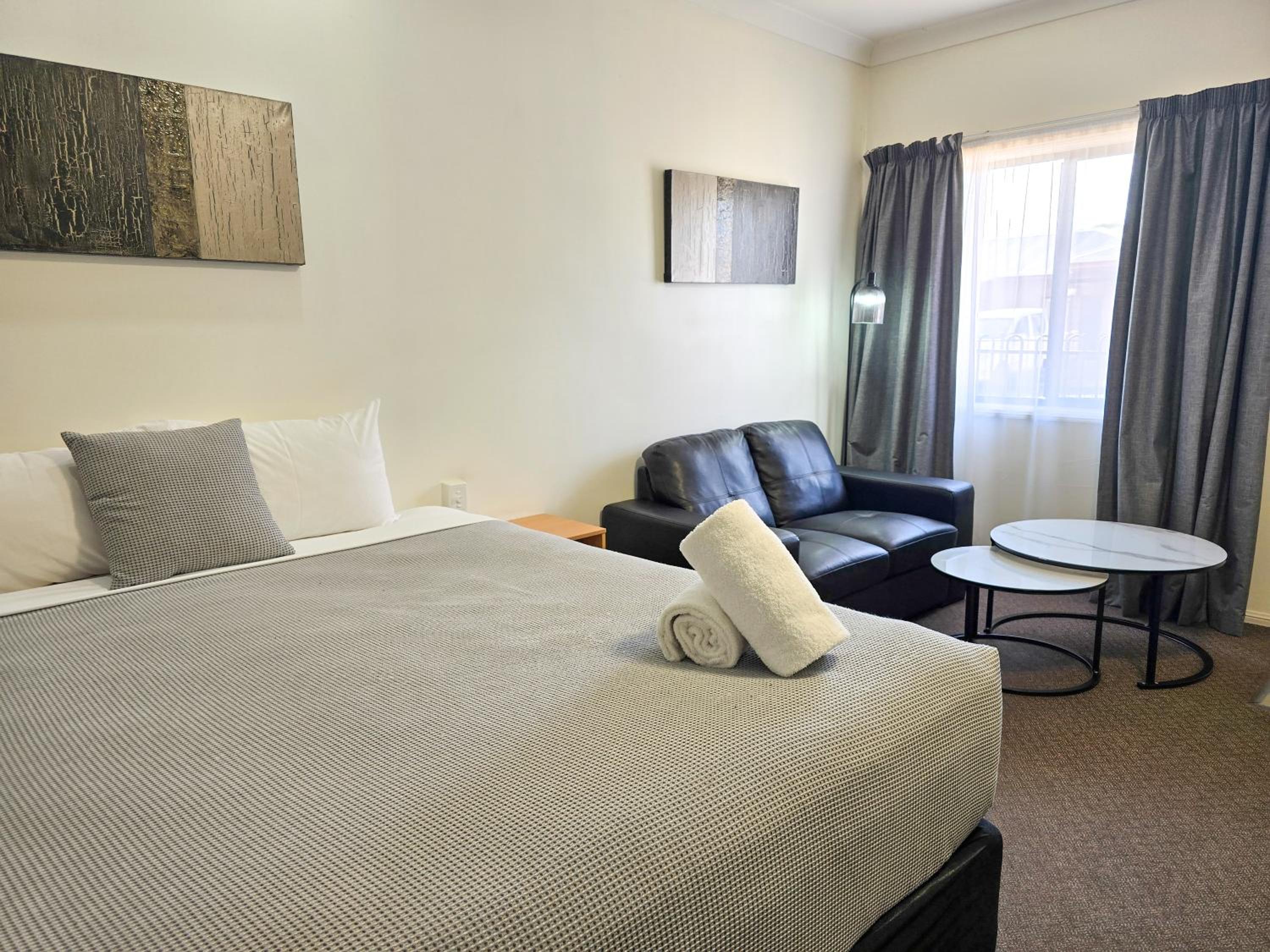 King Room with Spa Bath photo 1