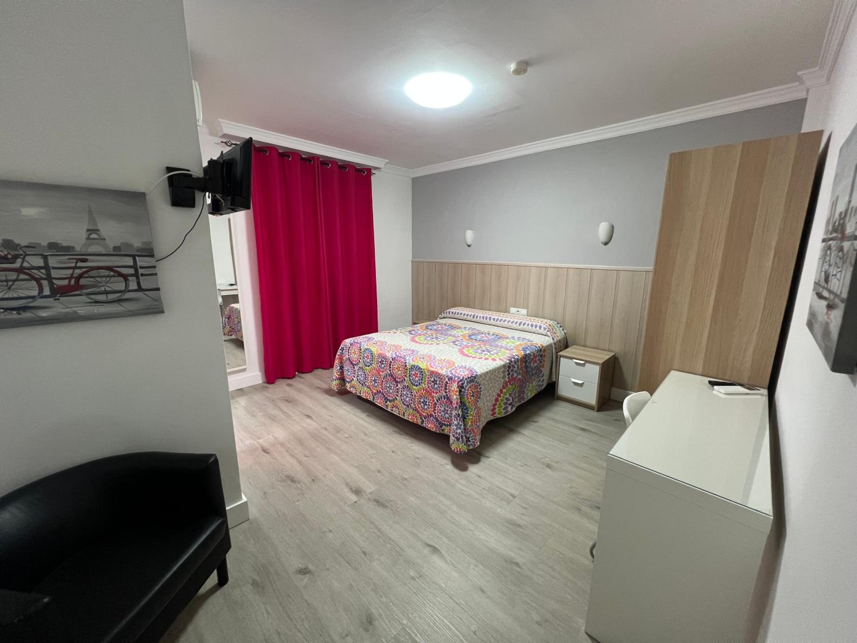 Double Room - Photo 1