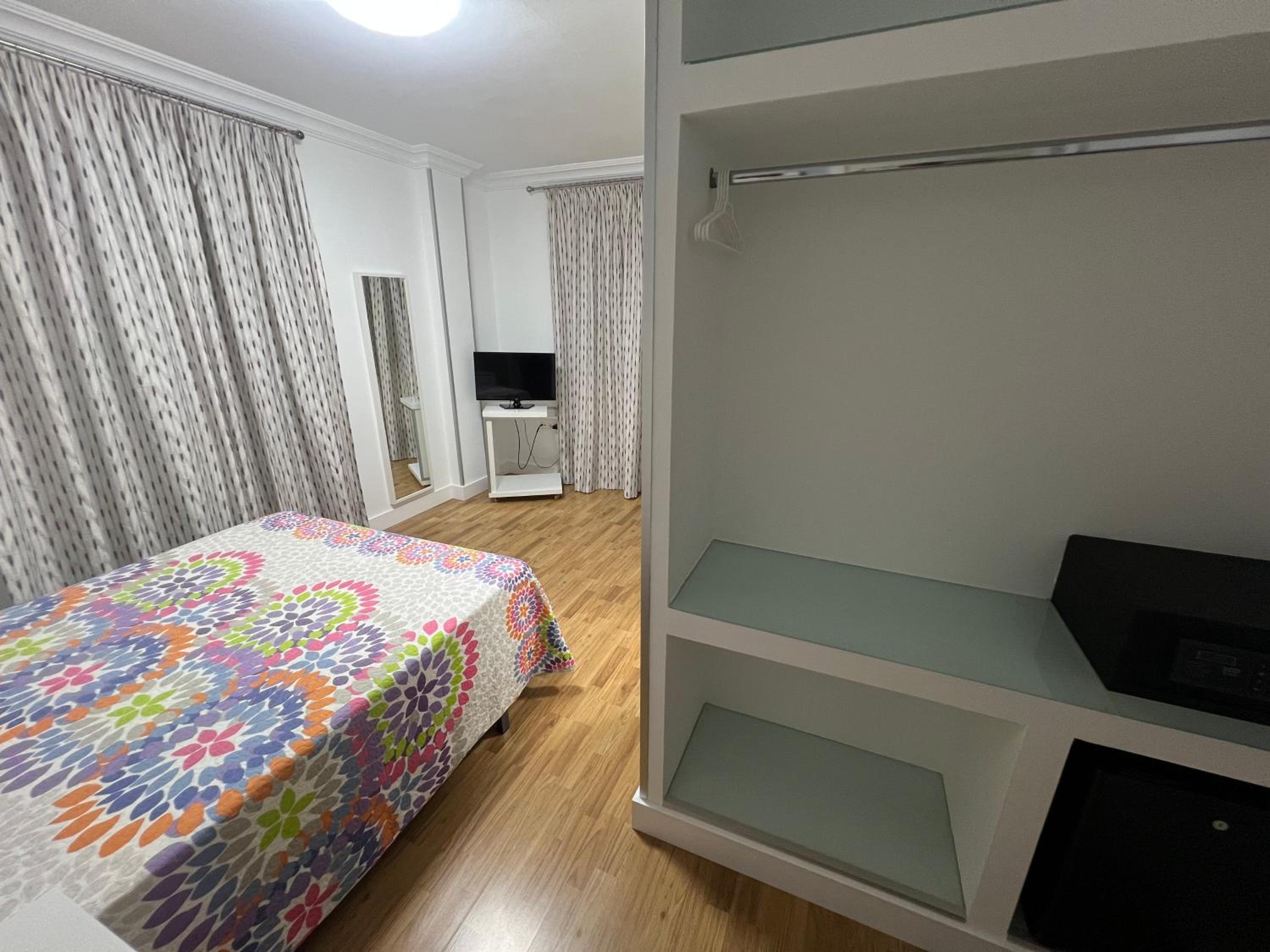 Double Room - Photo 5