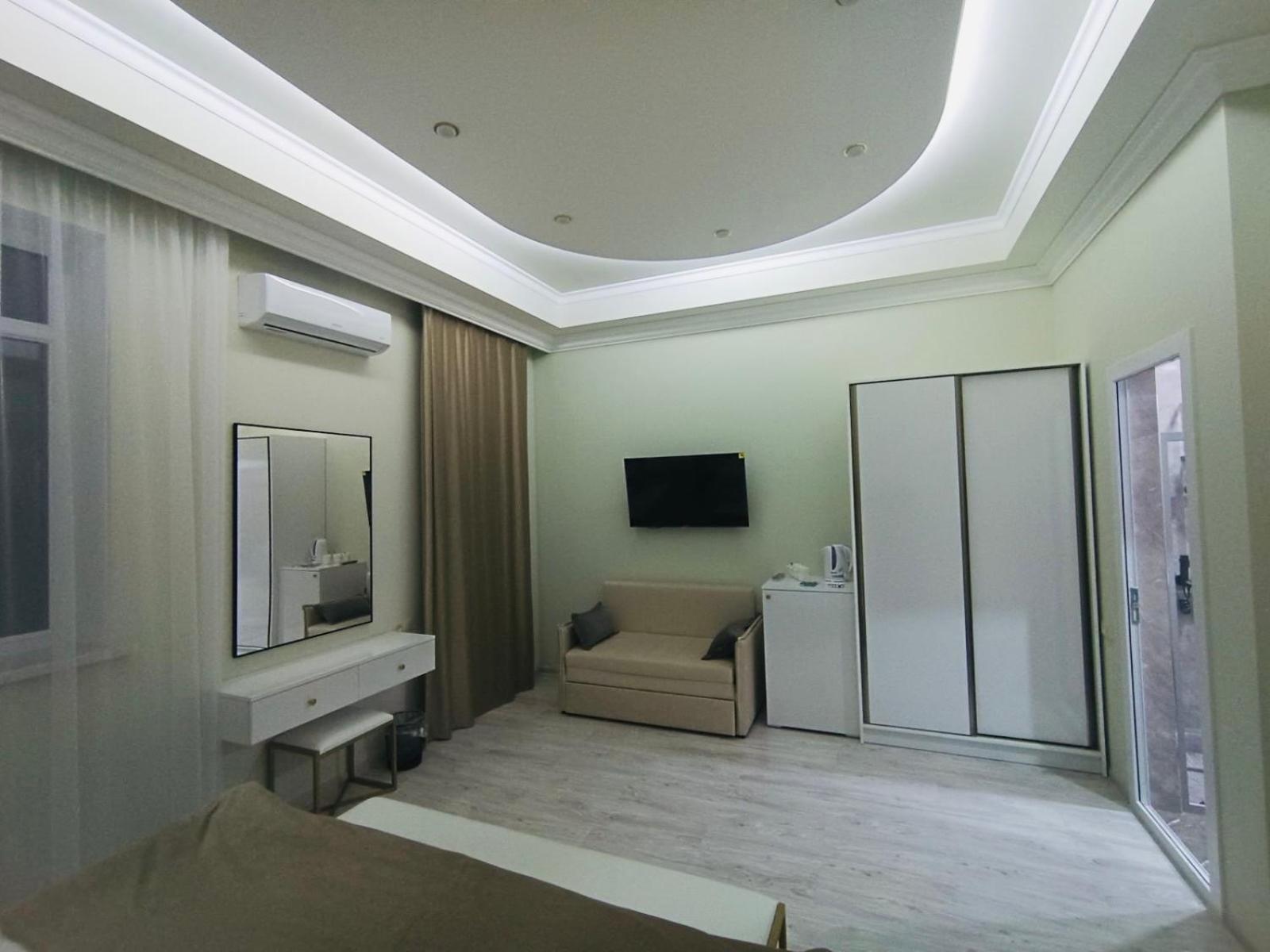 Quadruple Room with Balcony photo 3