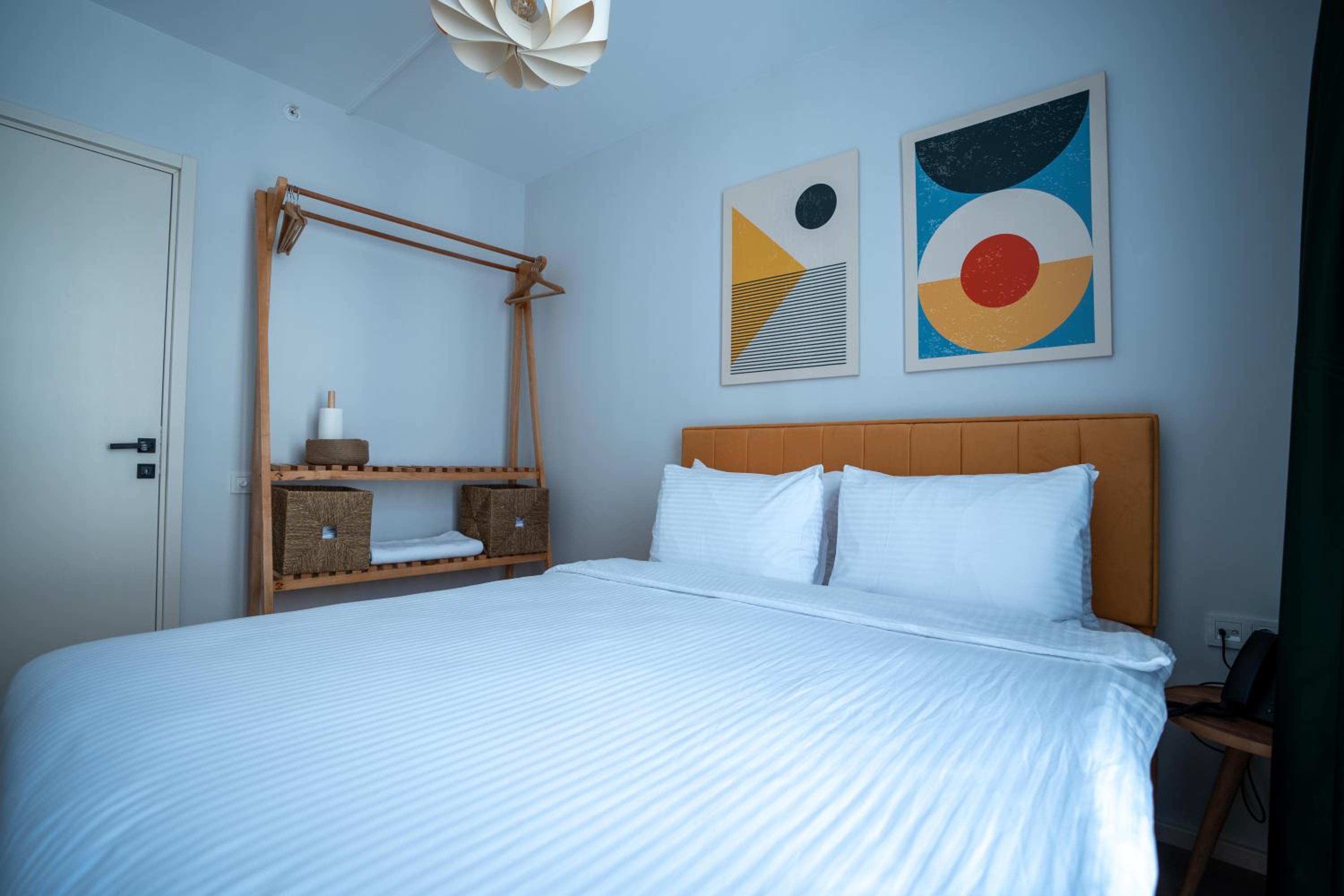 Large Double Room photo 2