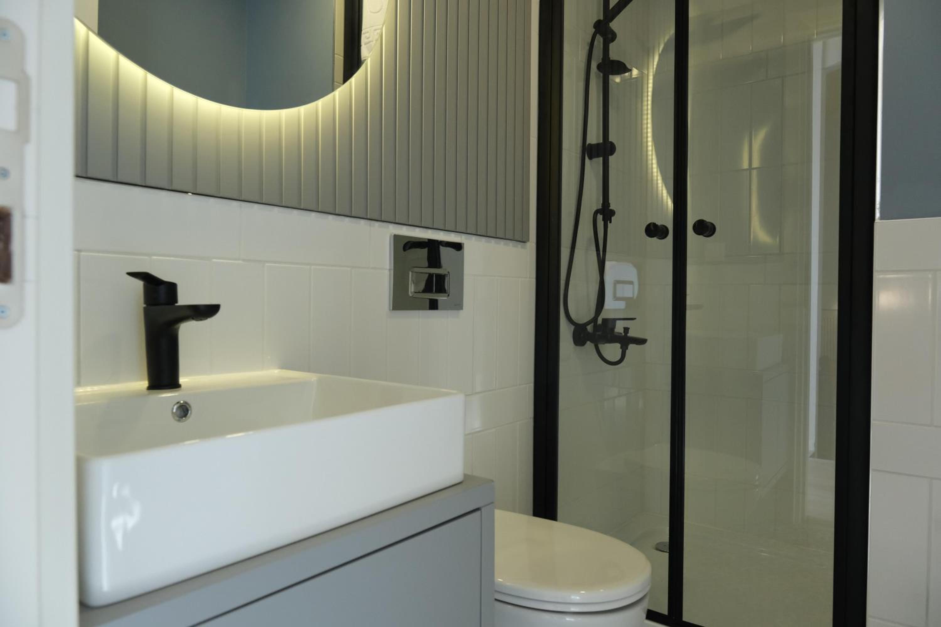 Deluxe Double Room with Shower photo 3