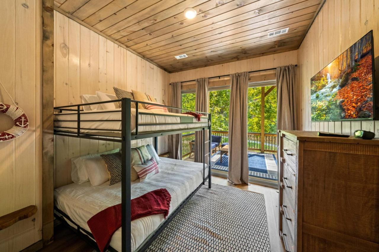 Two-Bedroom House photo 3