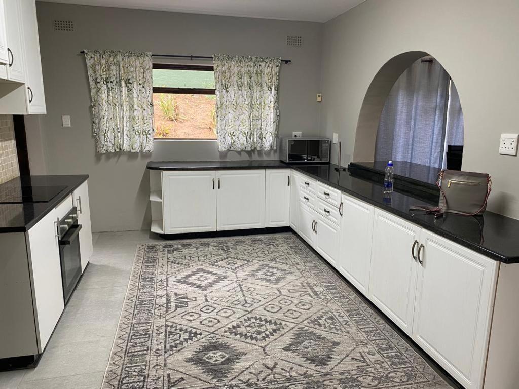 Villa photo 2