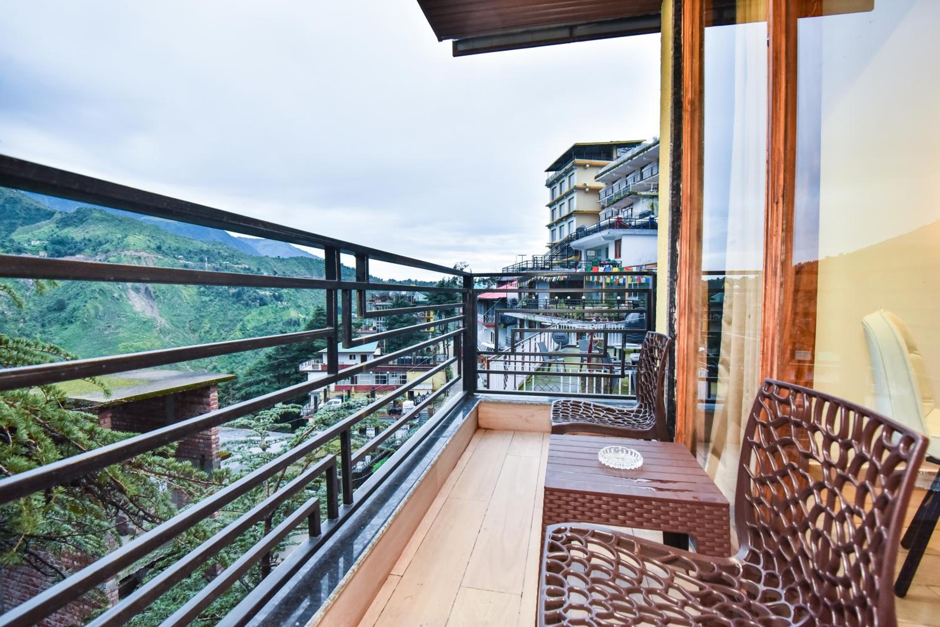 Deluxe Double Room With Balcony photo 3
