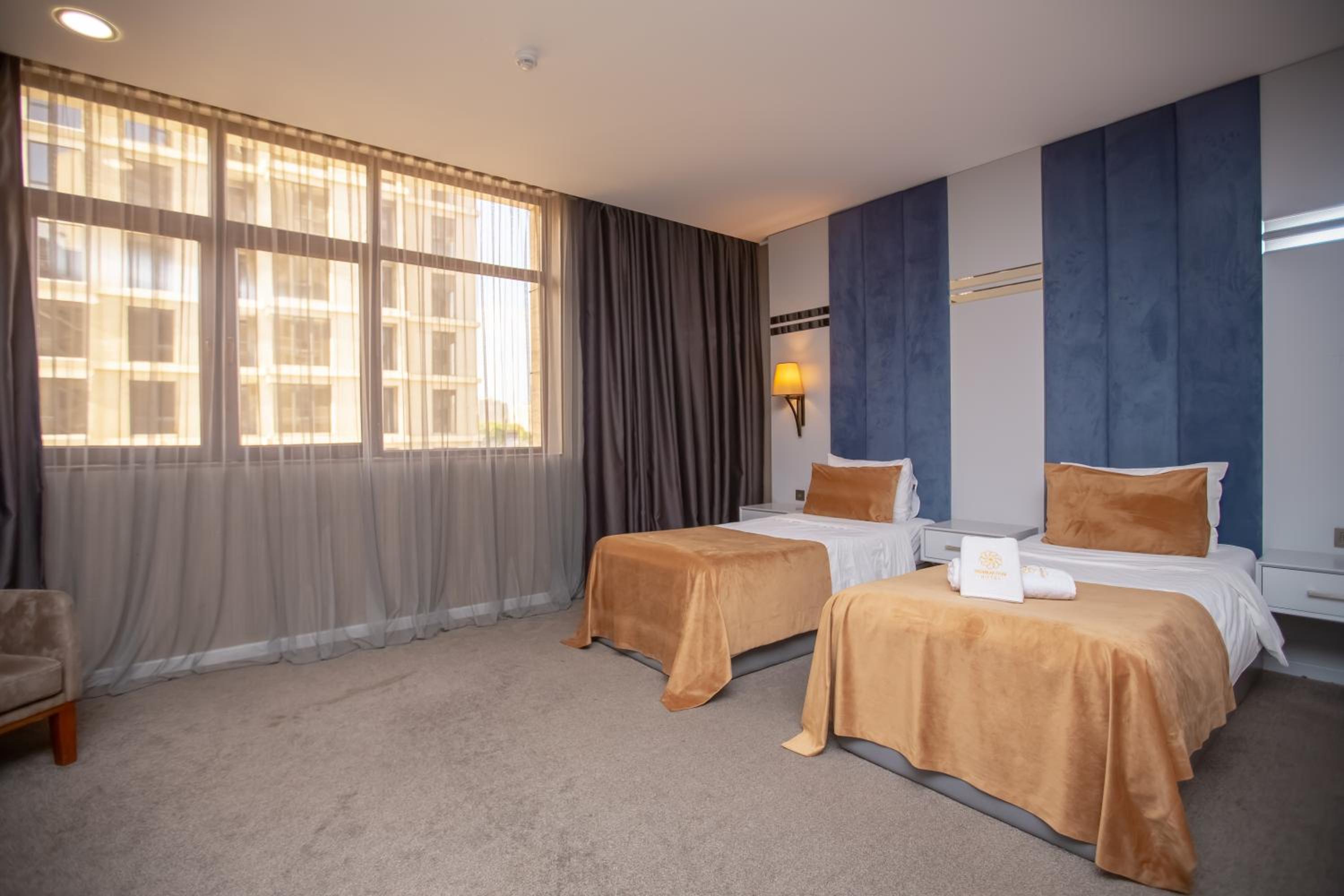 Standard Twin Room - Photo 1