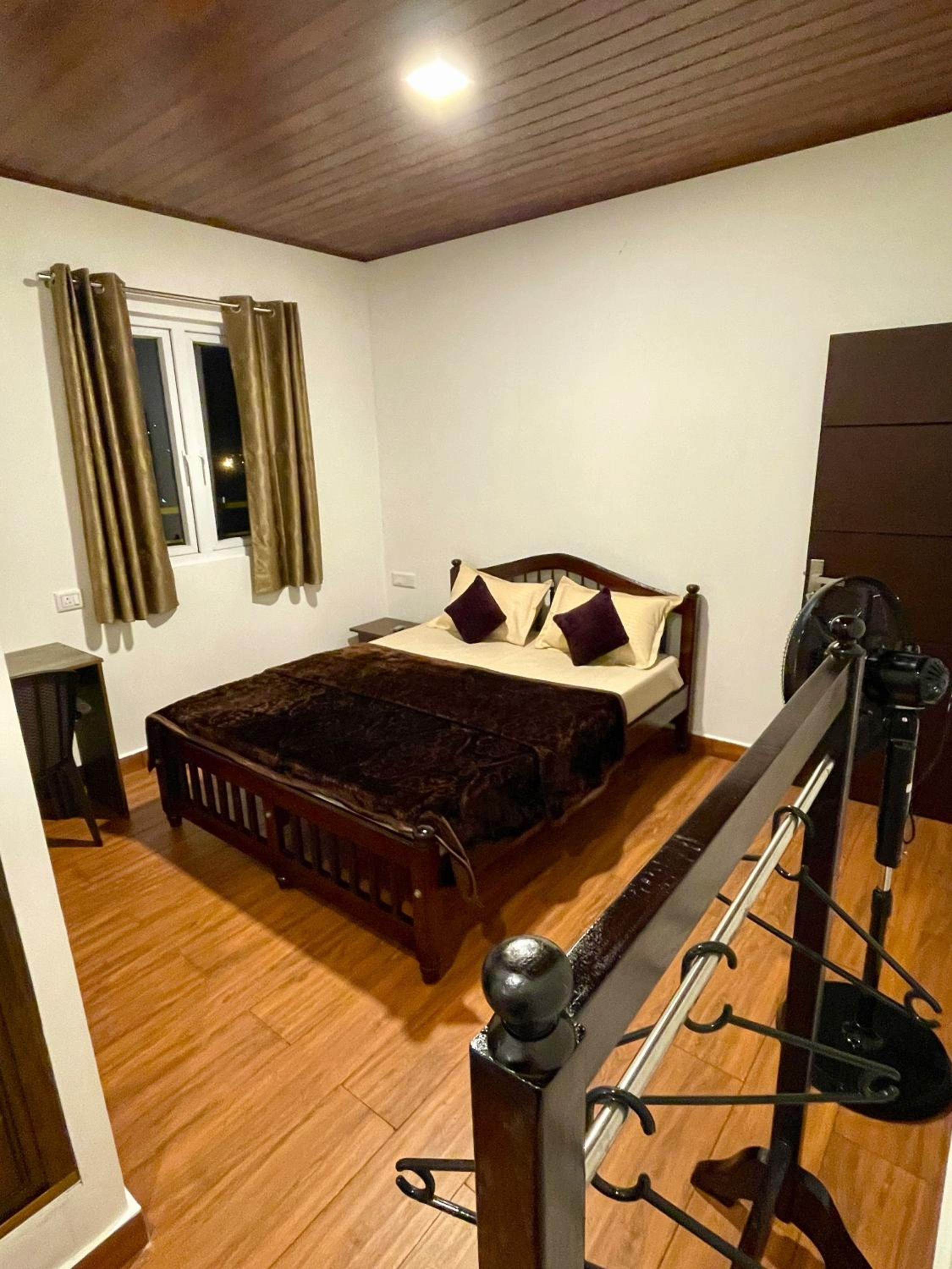 Standard Double Room photo 3