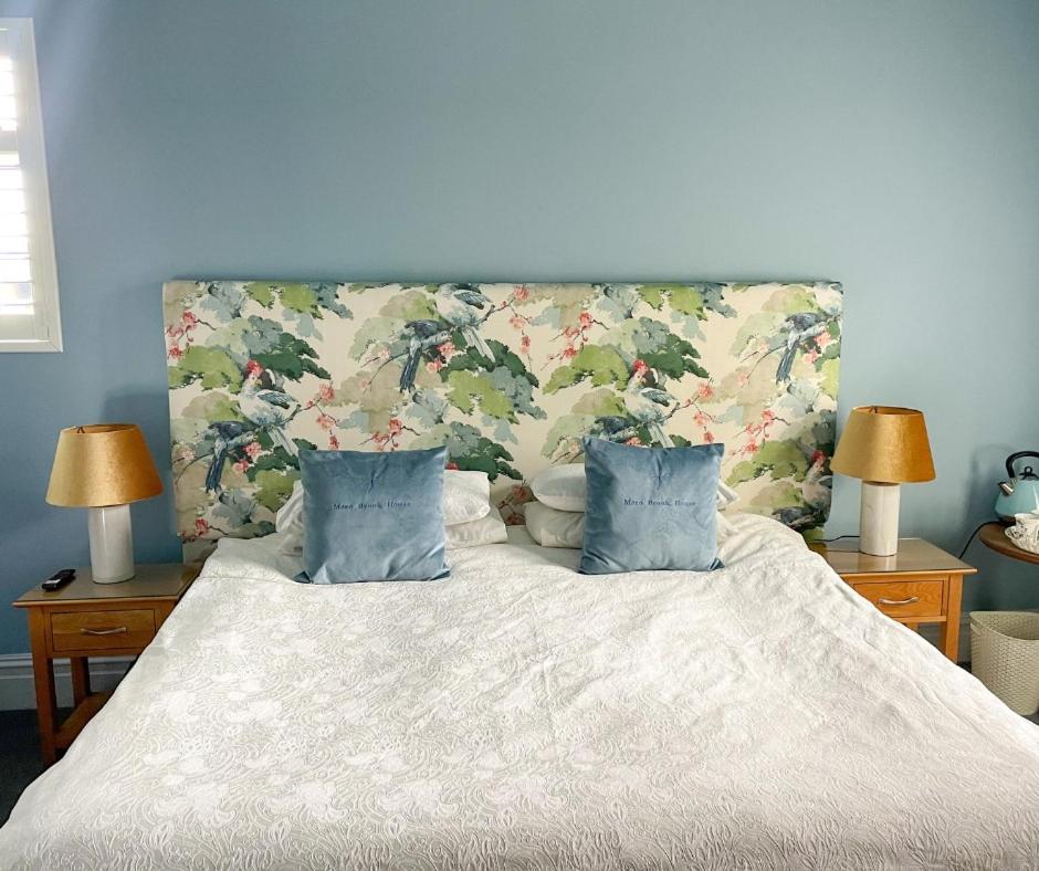 Double or Twin Room - Photo 2