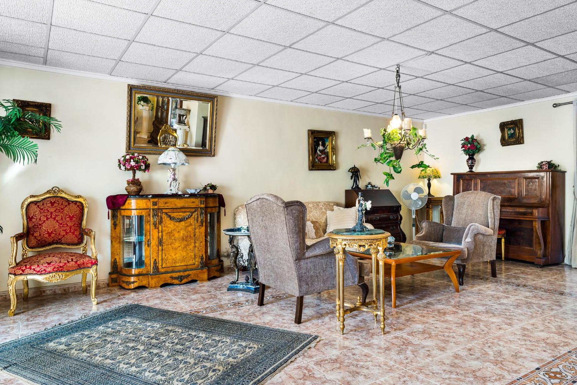Three-Bedroom Apartment photo 2