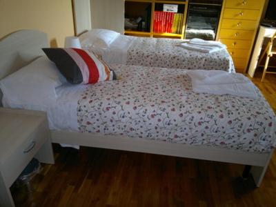 Triple Room with Private External Bathroom photo 1