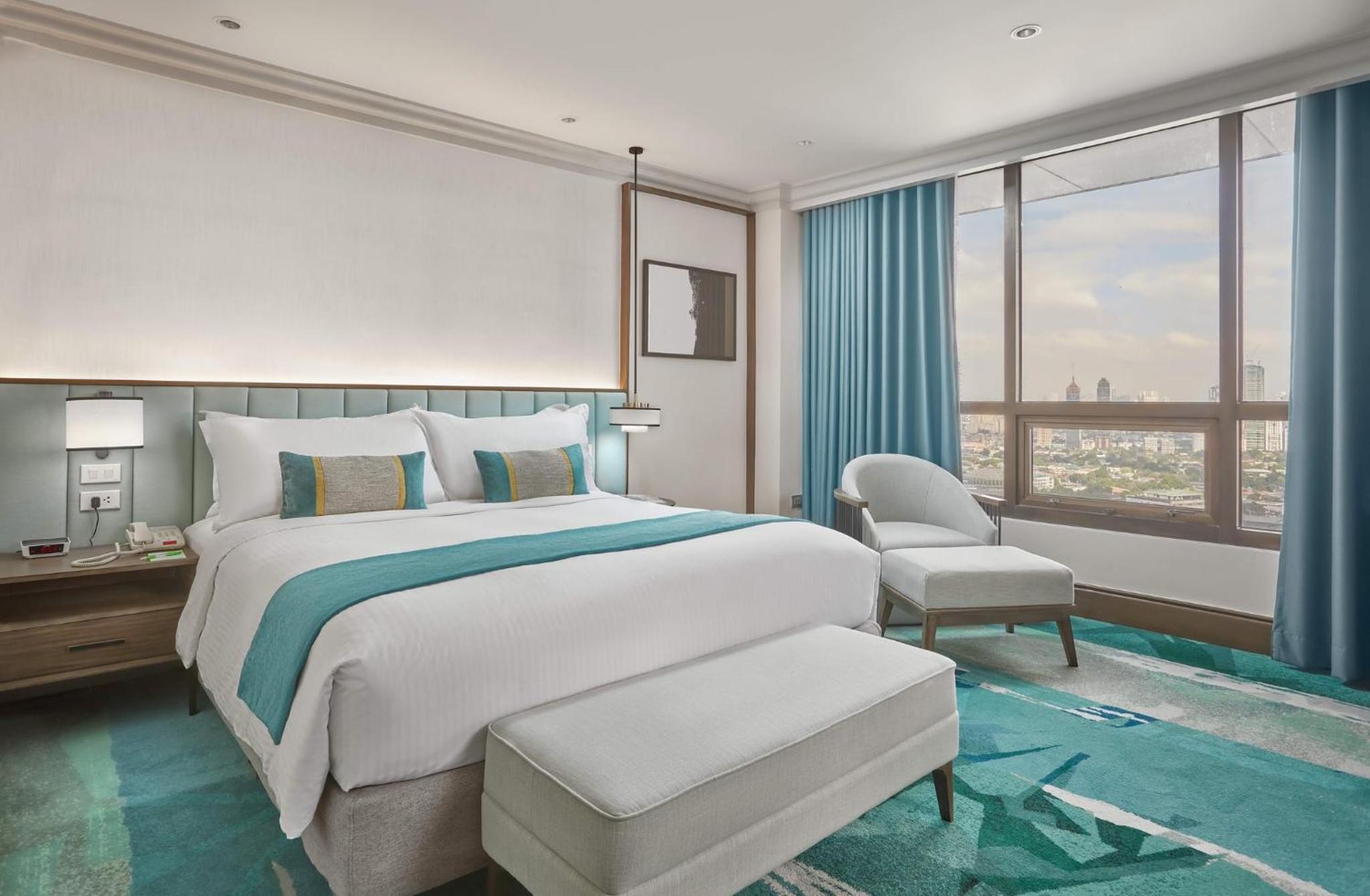 Premium King Room - Disability Access - Photo 5