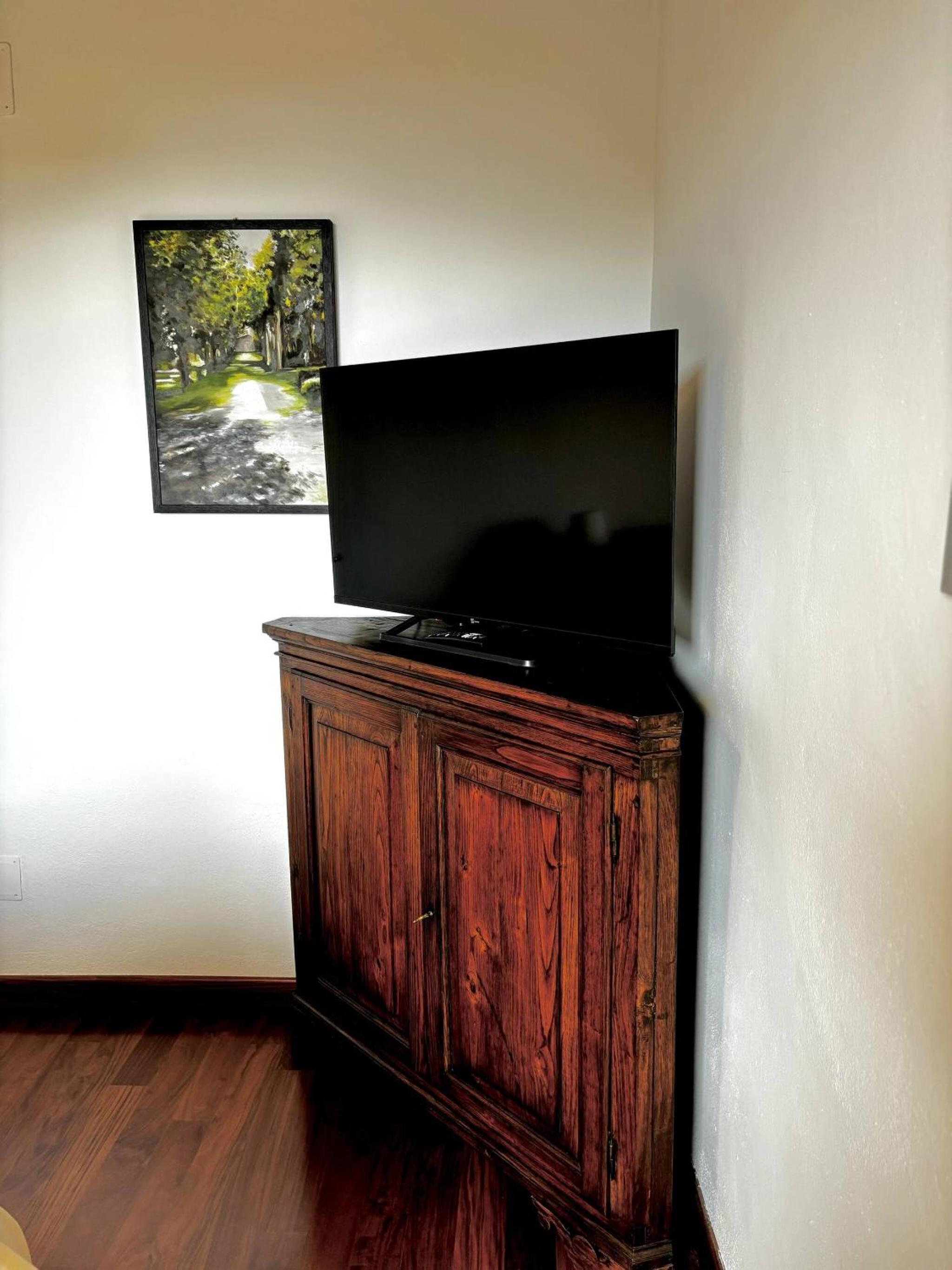 Apartment photo 2