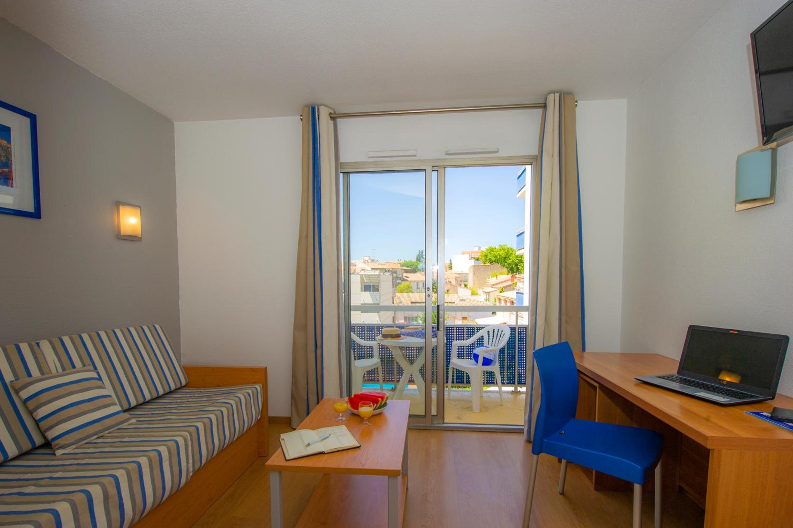 Comfort Studio with Balcony photo 3