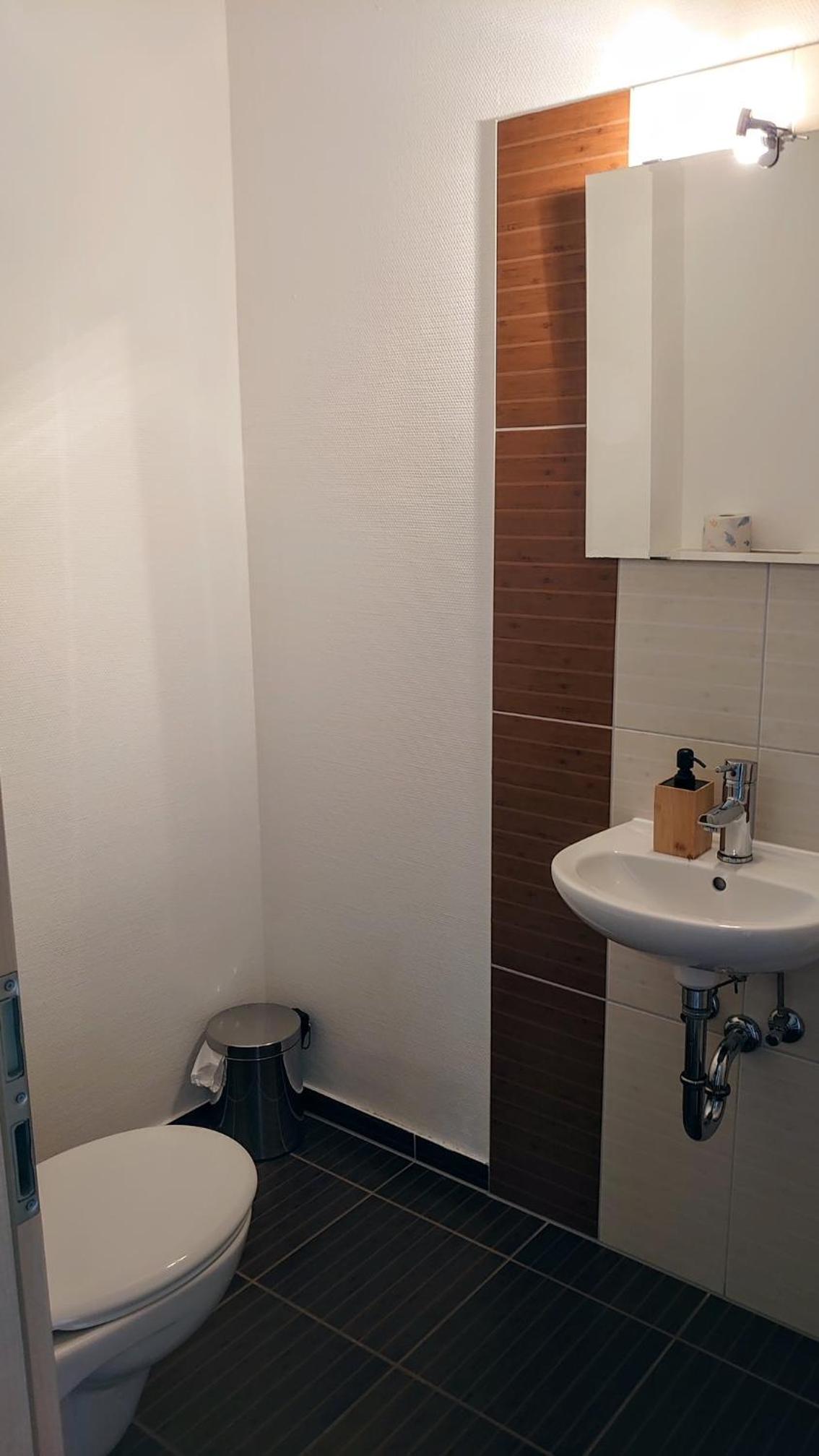 Apartment with Balcony photo 2