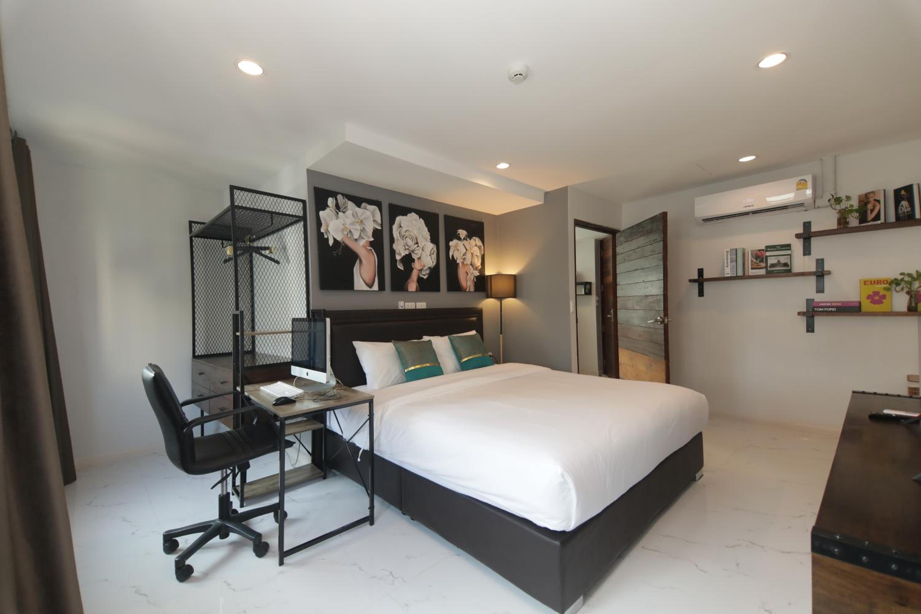 Deluxe Family Suite photo 2