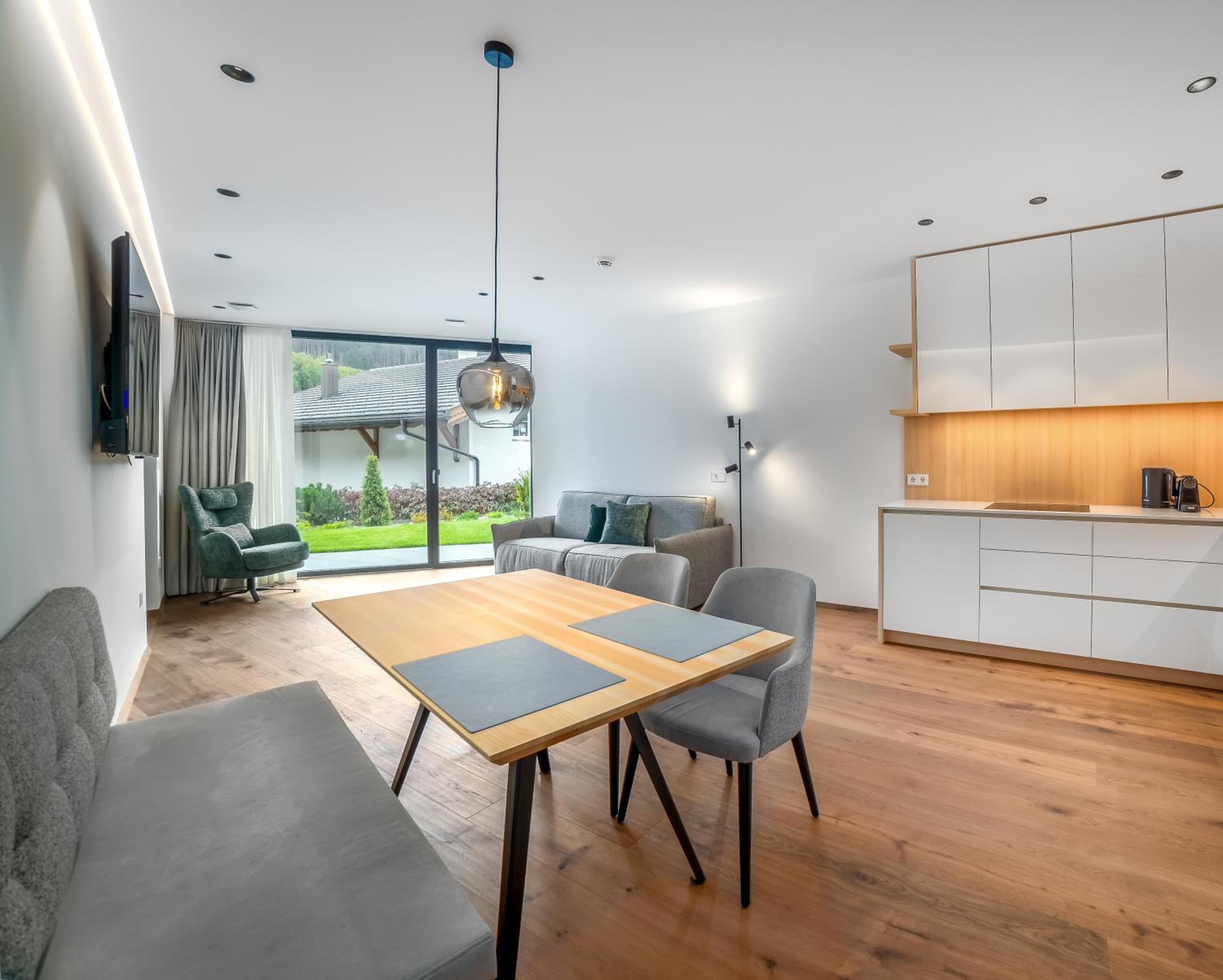 Superior Apartment photo 2