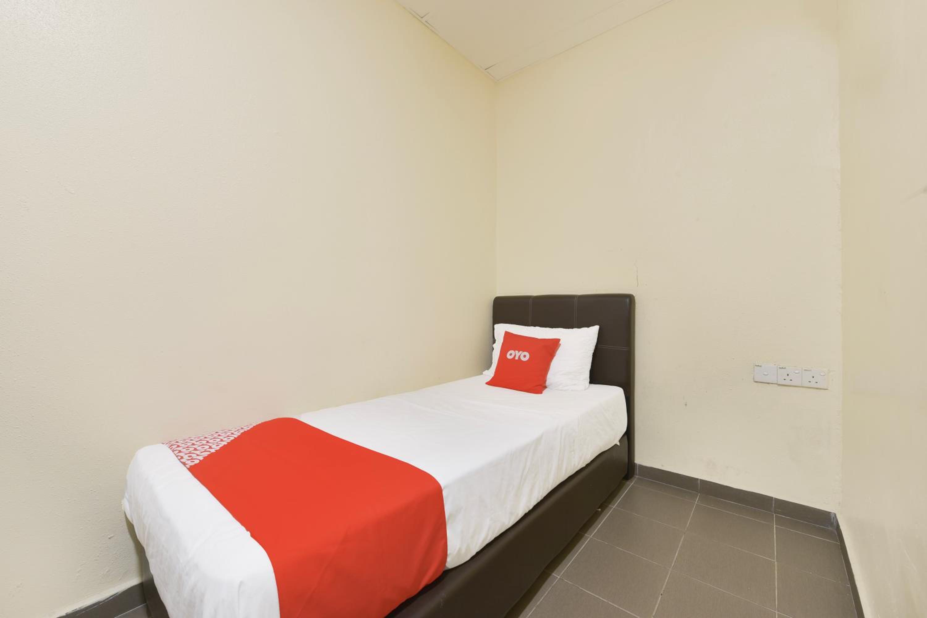 Standard Single Room photo 3