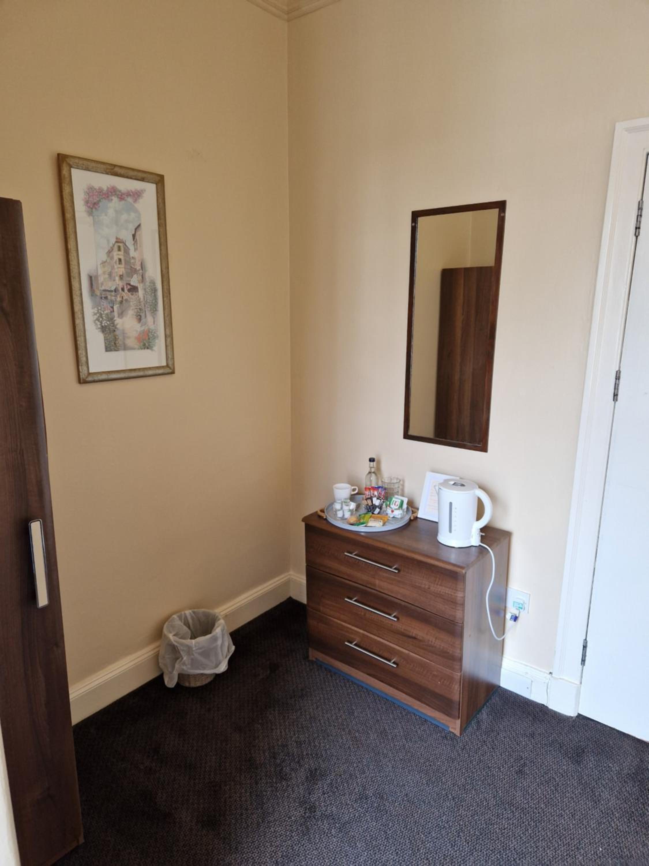 Economy Single Room