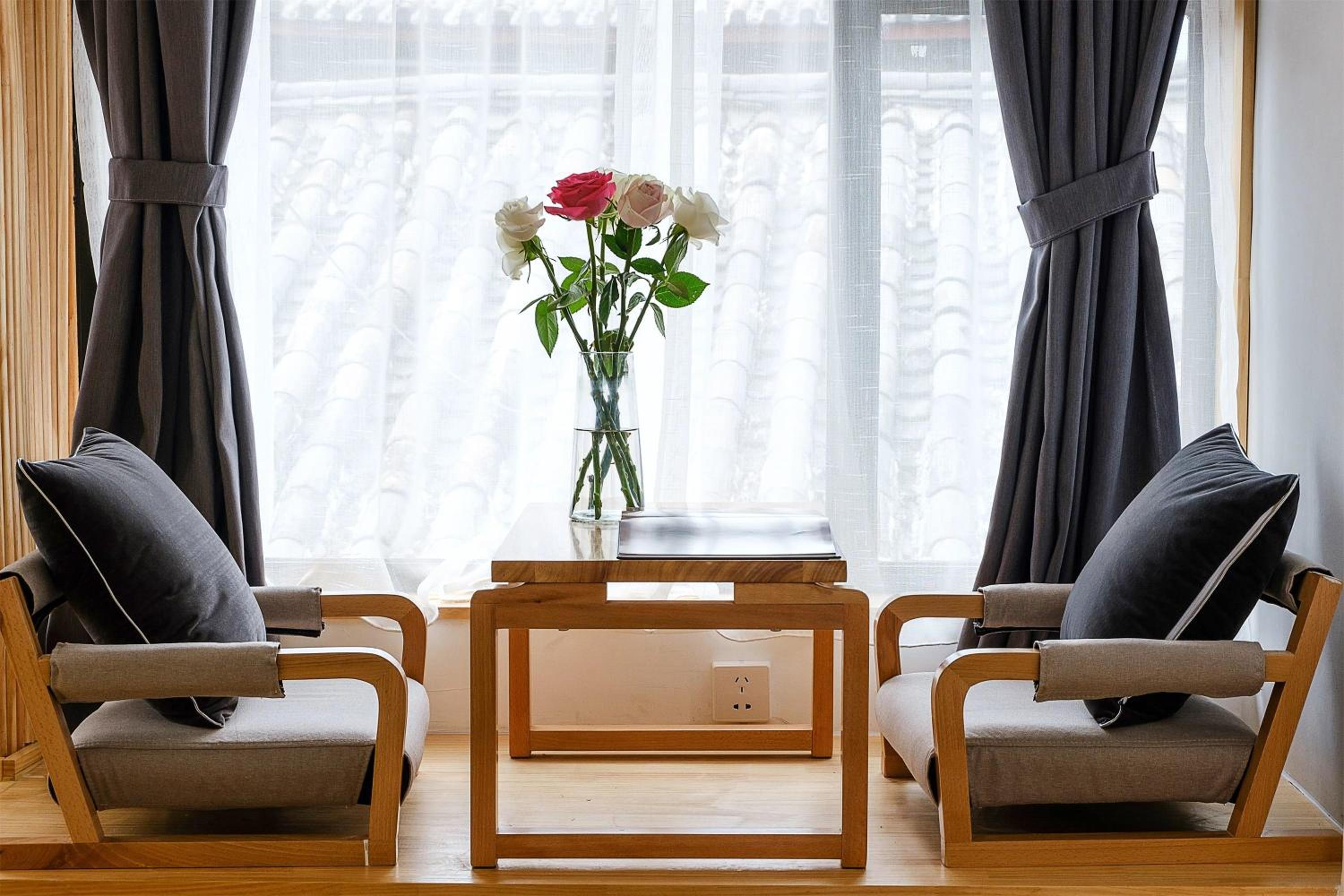Standard King Room photo 3