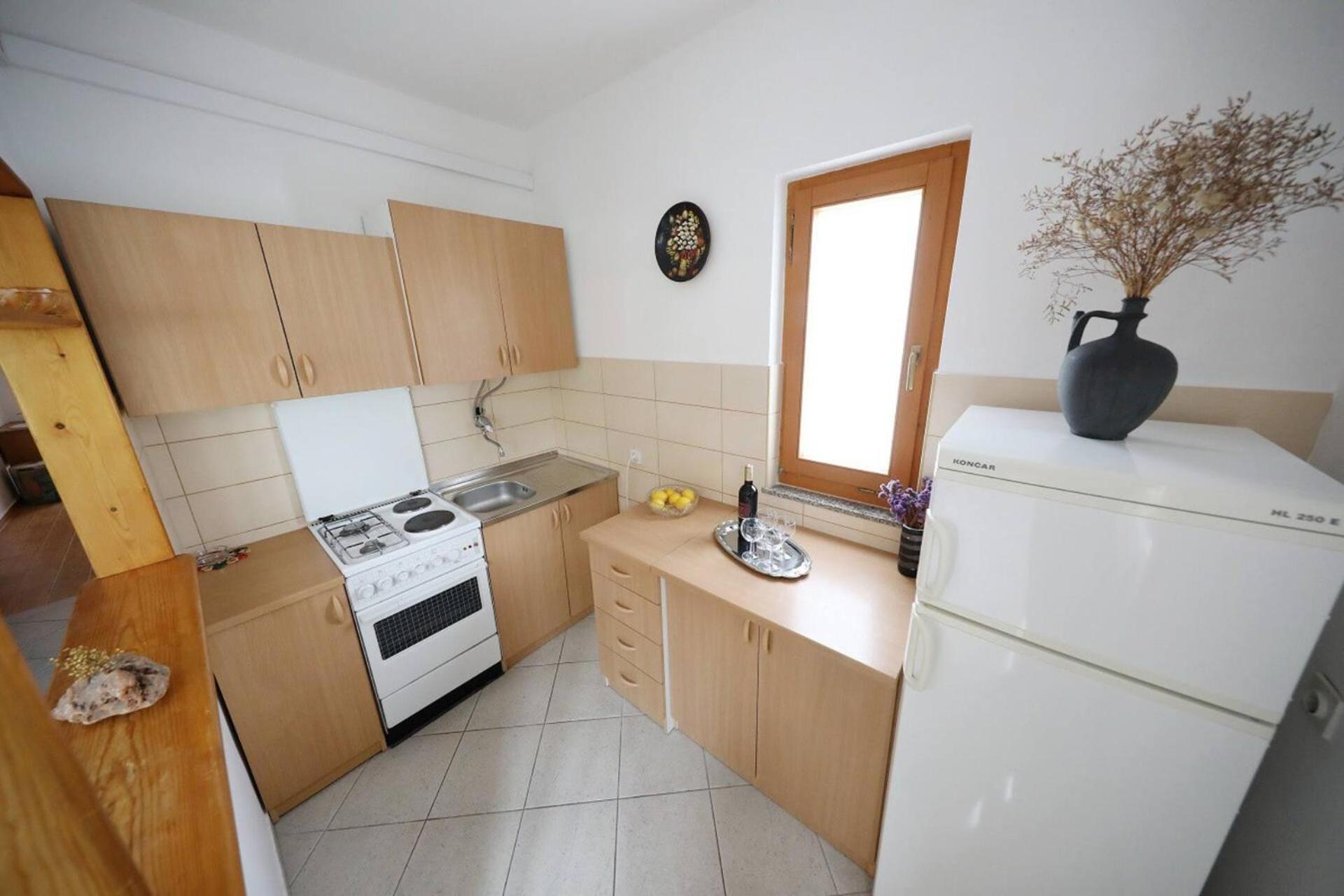 Apartment photo 3