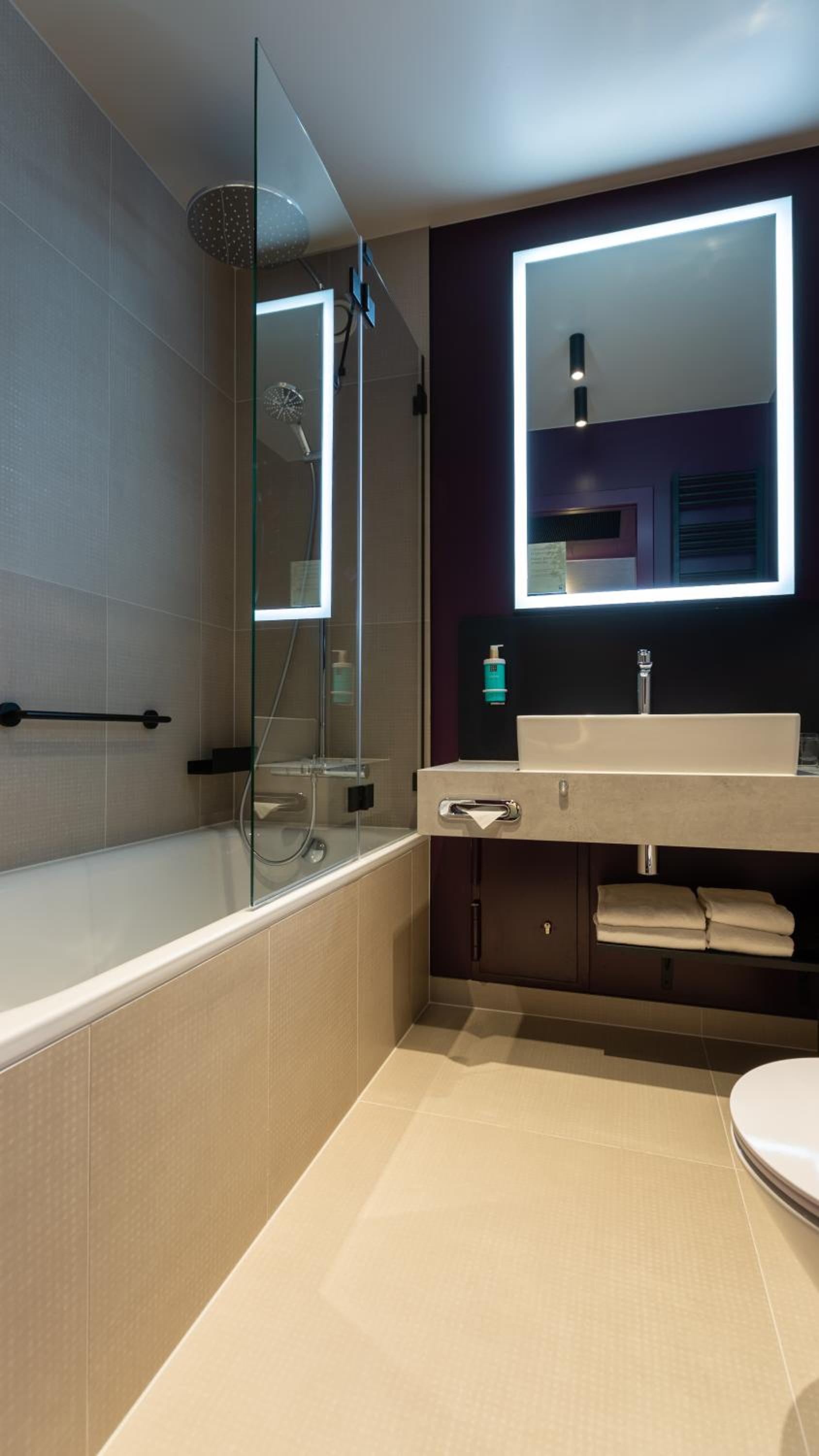 Standard Twin Room - Photo 5