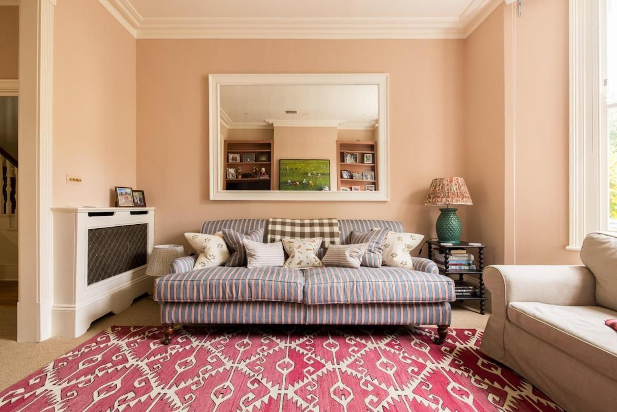 Three-Bedroom House photo 1