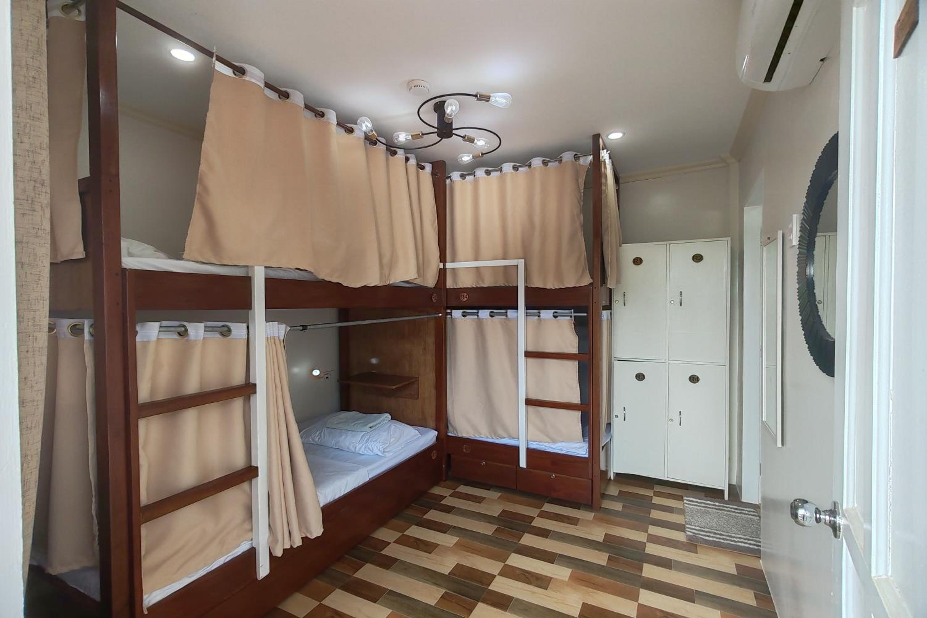Bunk Bed in Female Dormitory Room   photo 1