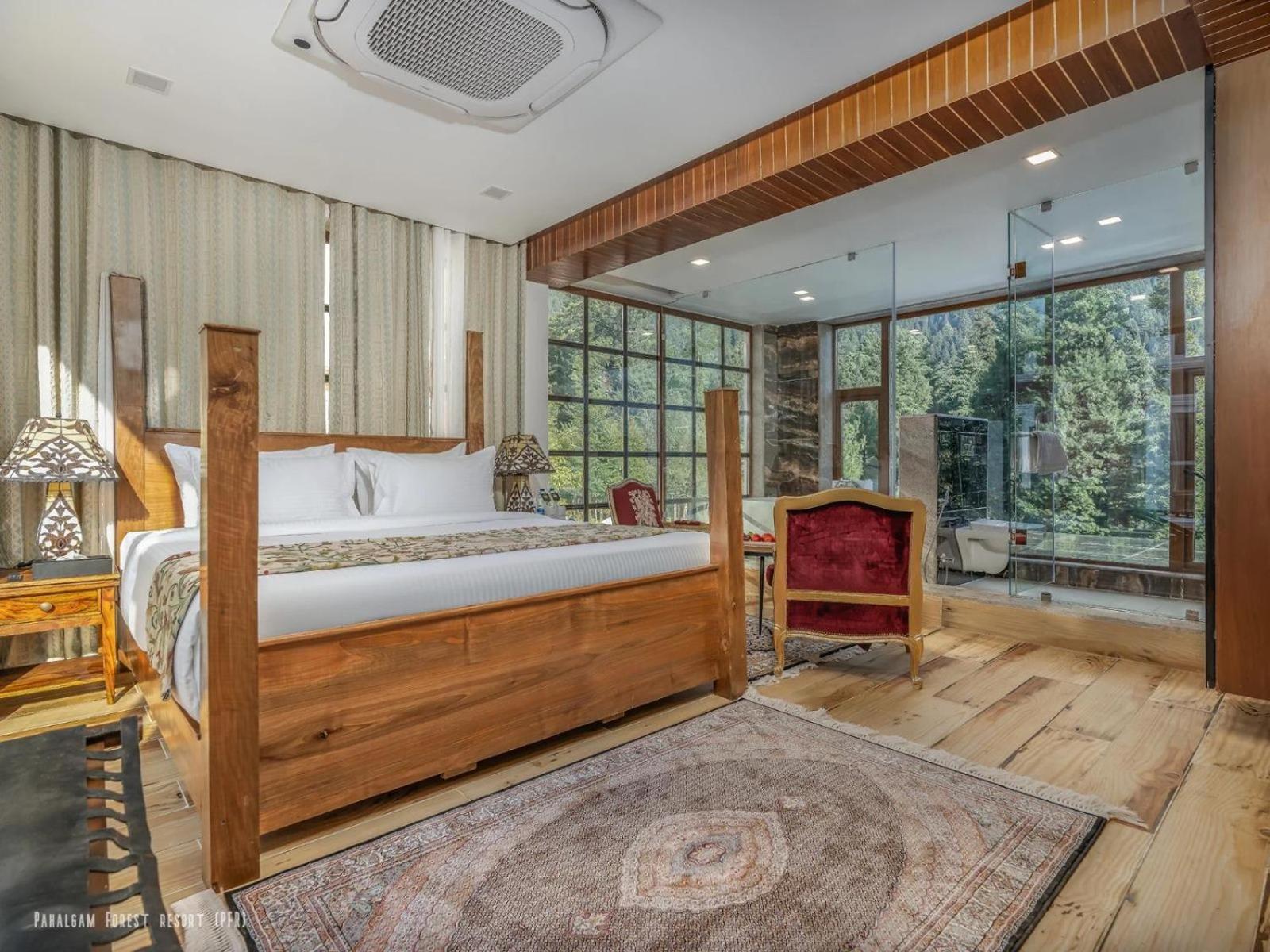 Superior King Room photo 1