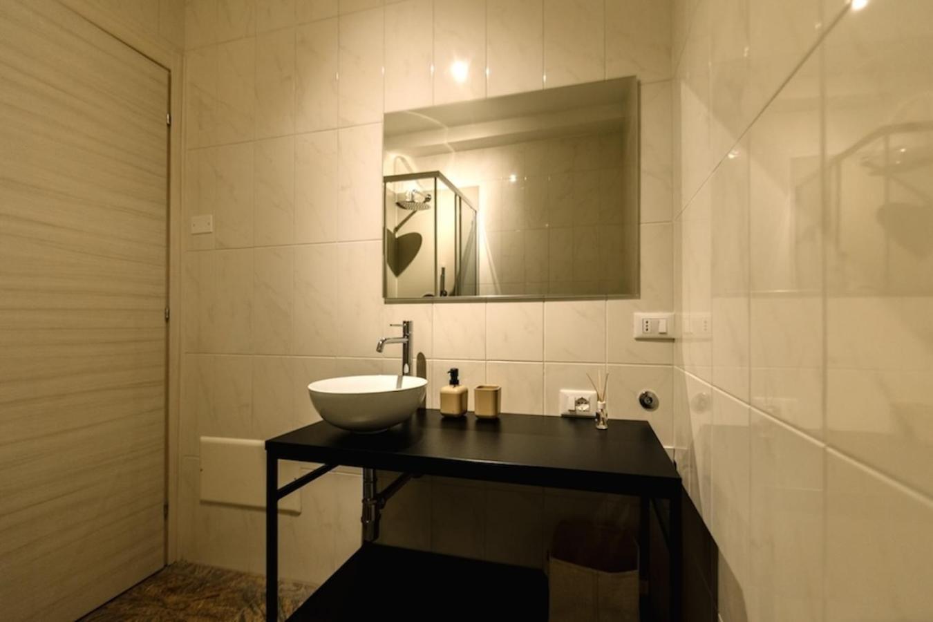 Double Room with Private External Bathroom photo 2